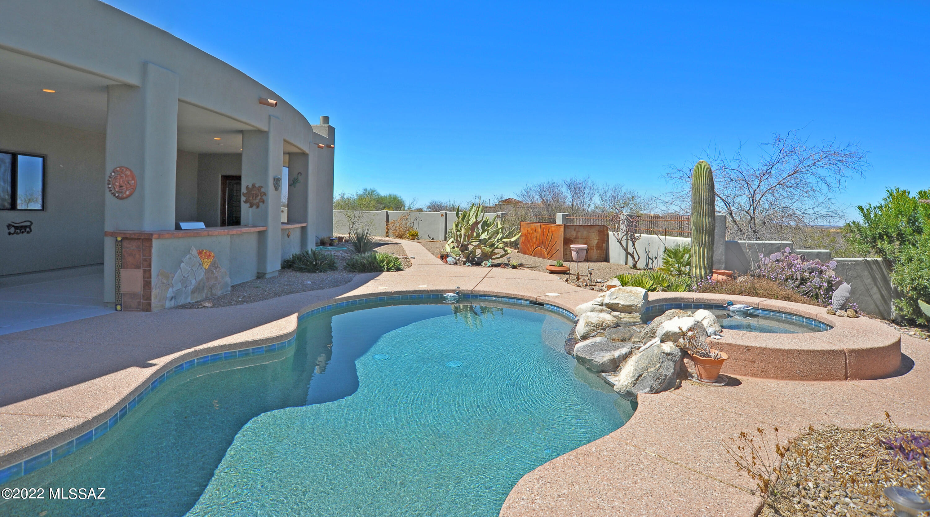 Coyote Creek (1-395) - Residential