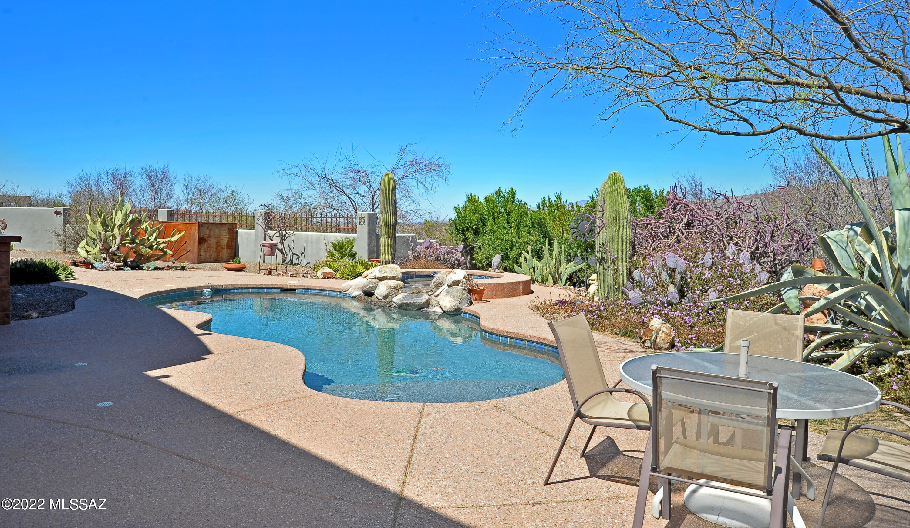 Coyote Creek (1-395) - Residential