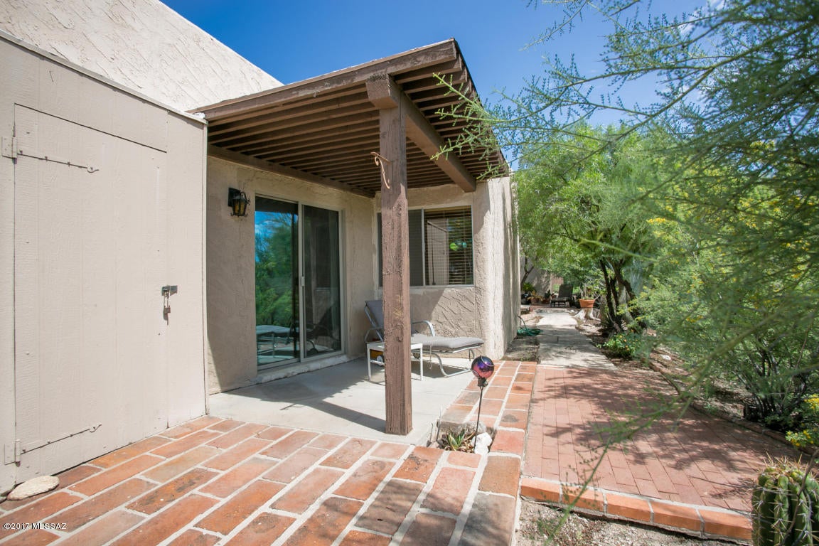 La Casita Foothills Estates (1-25) - Residential Lease