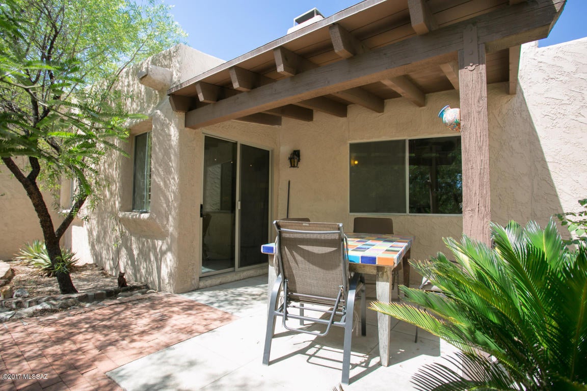 La Casita Foothills Estates (1-25) - Residential Lease
