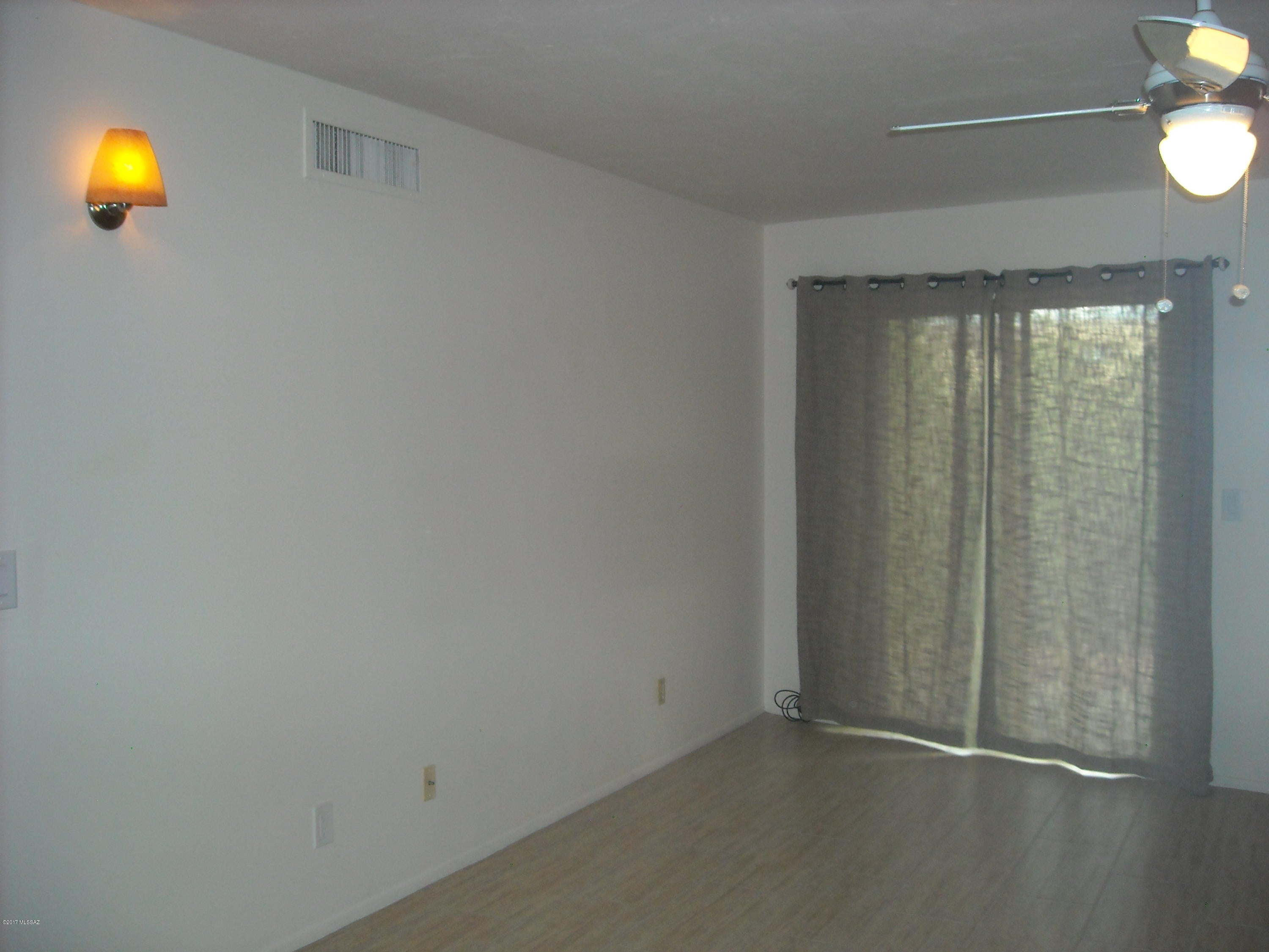La Casita Foothills Estates (1-25) - Residential Lease