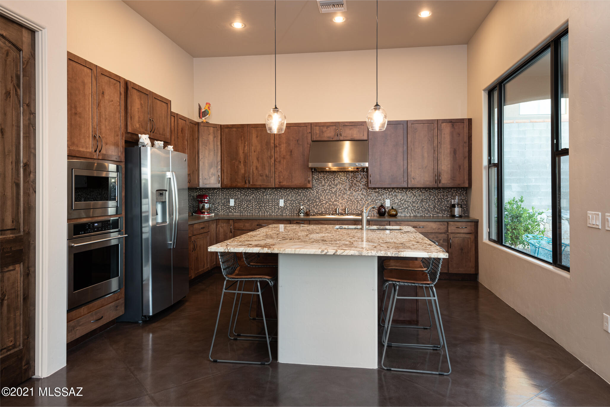 Pusch Ridge (13-32) - Residential