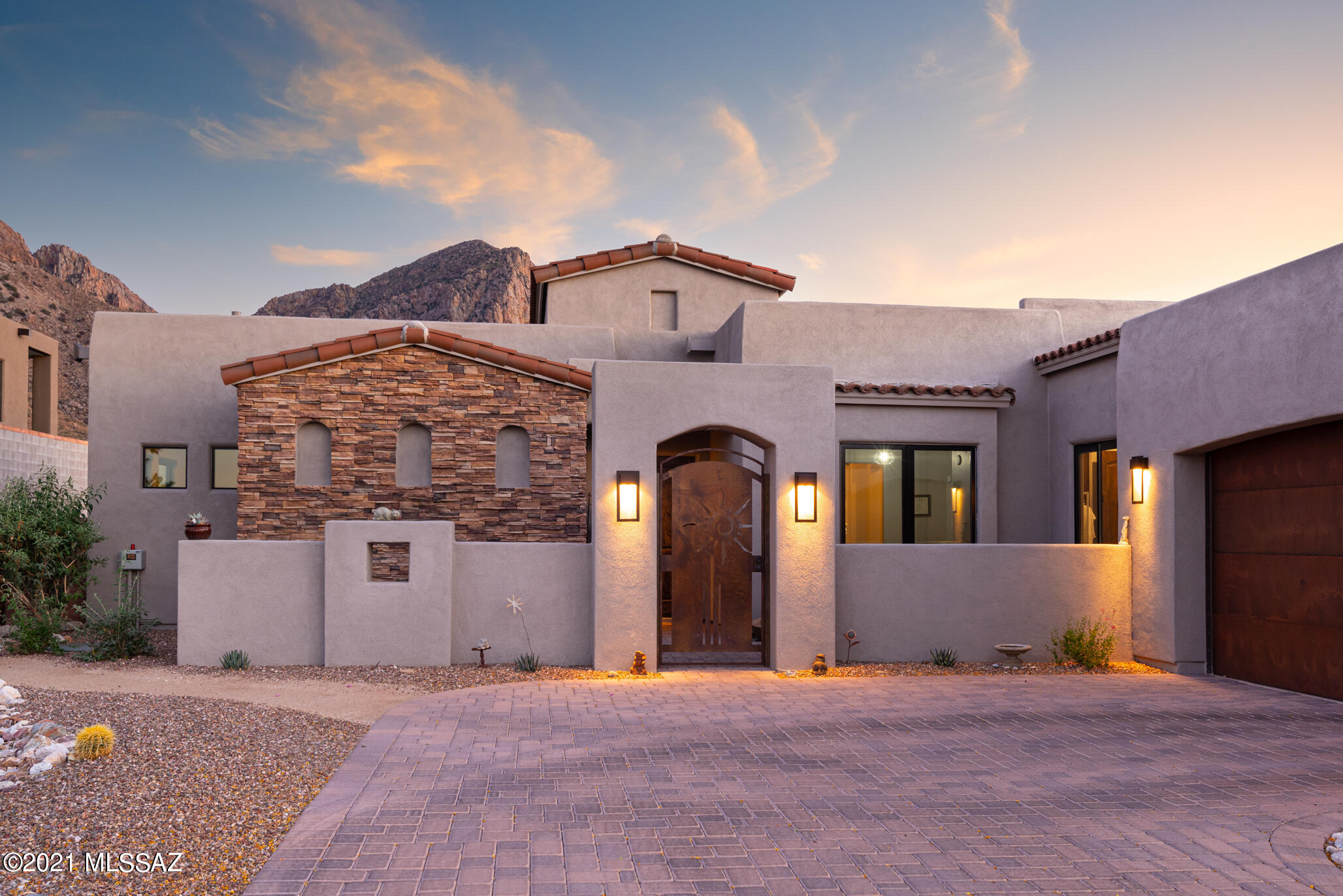 Pusch Ridge (13-32) - Residential