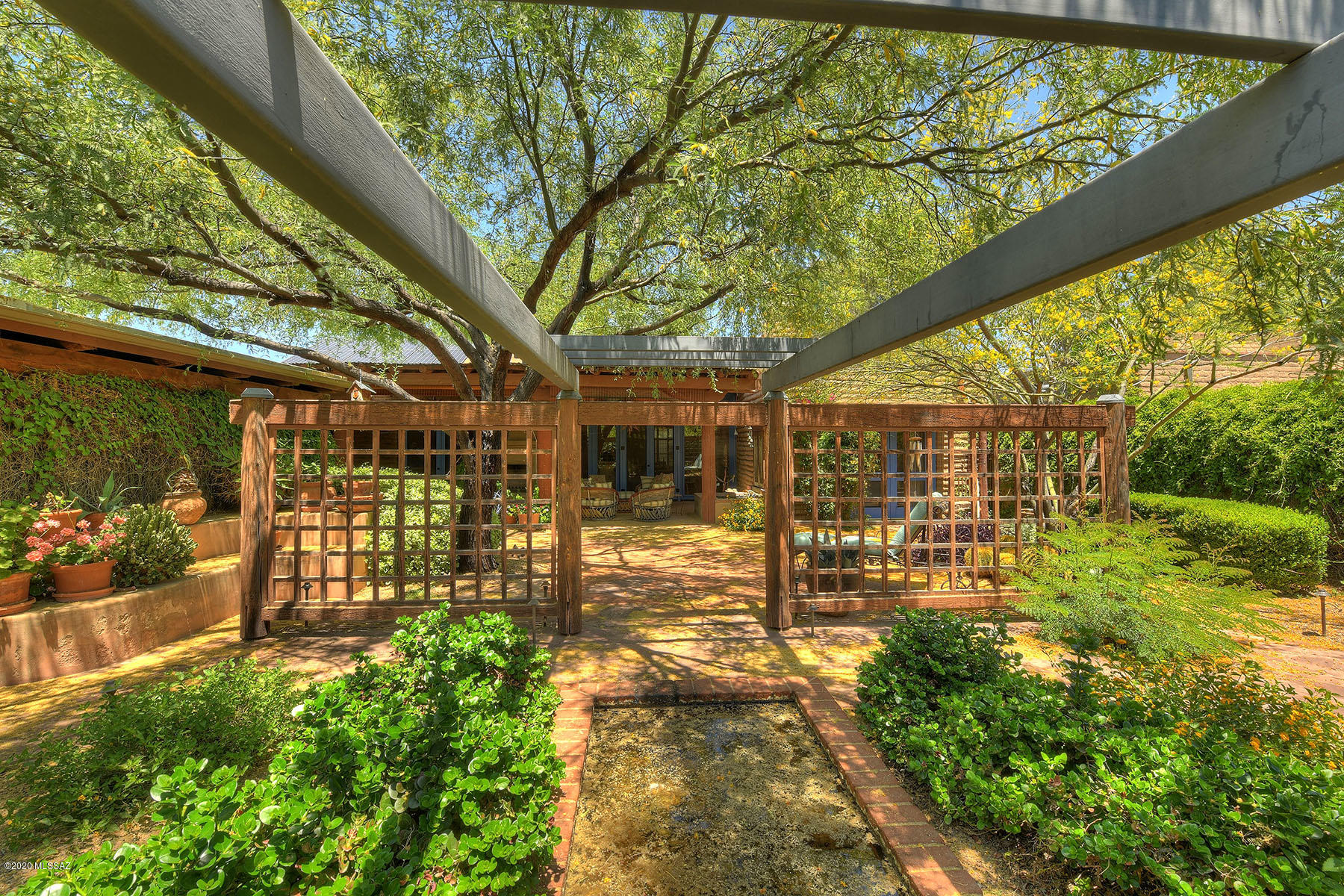 Fort Lowell Place (1-12) - Residential