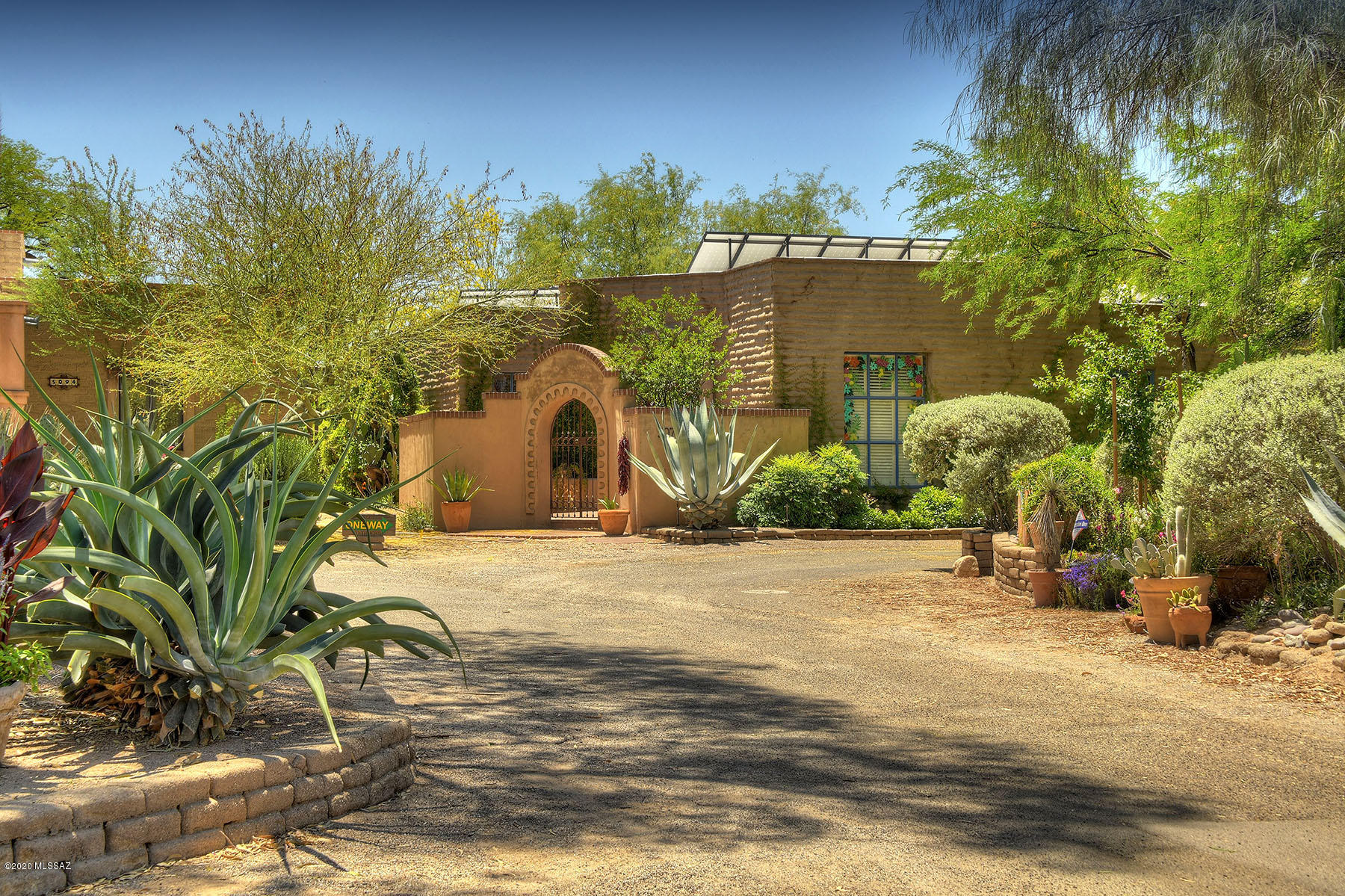 Fort Lowell Place (1-12) - Residential