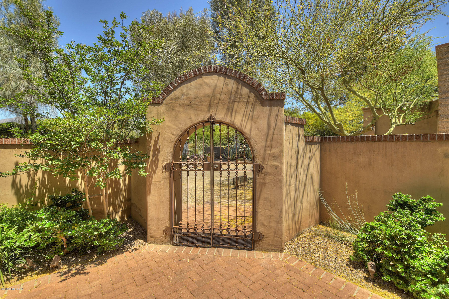 Fort Lowell Place (1-12) - Residential
