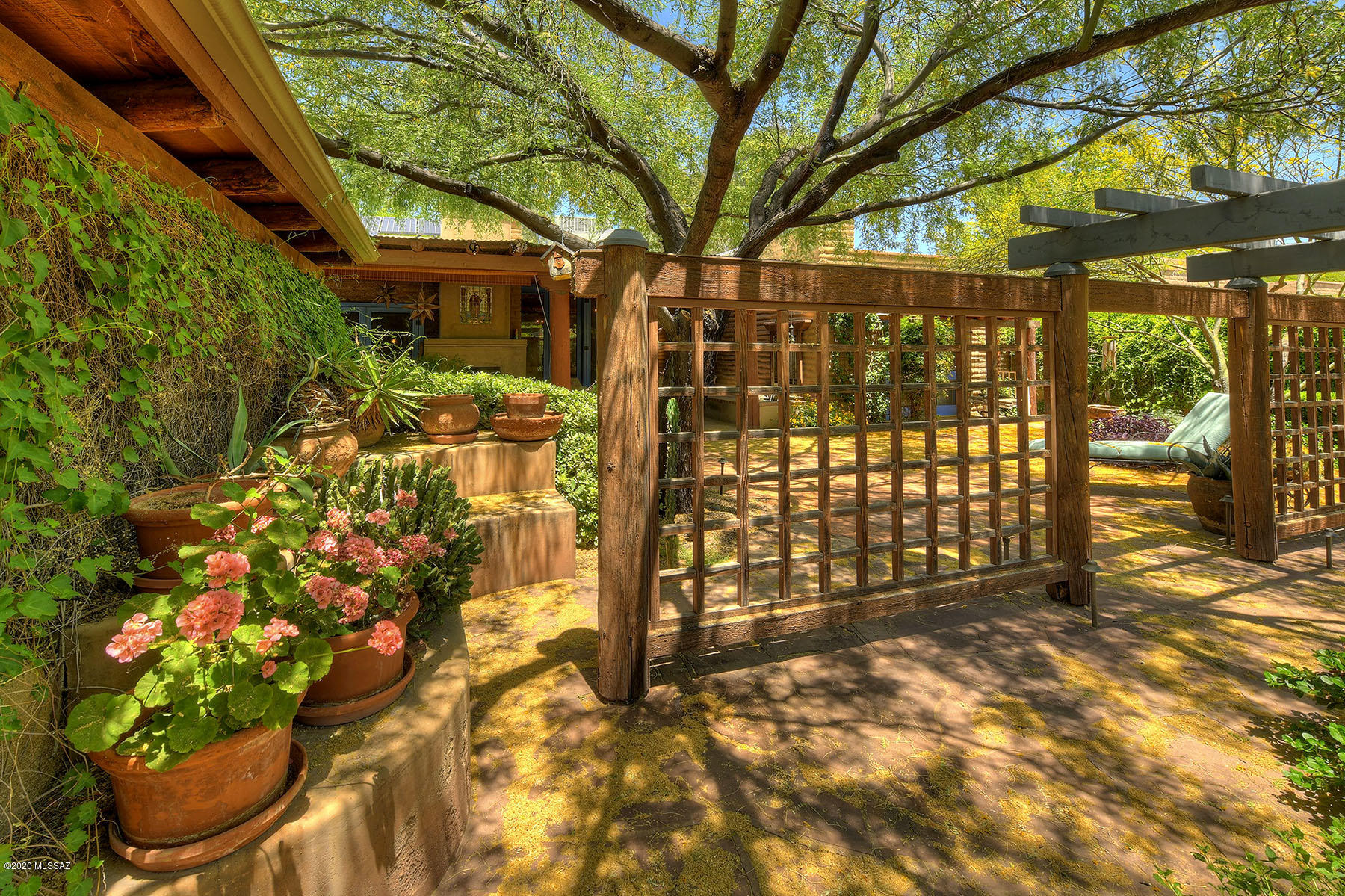 Fort Lowell Place (1-12) - Residential