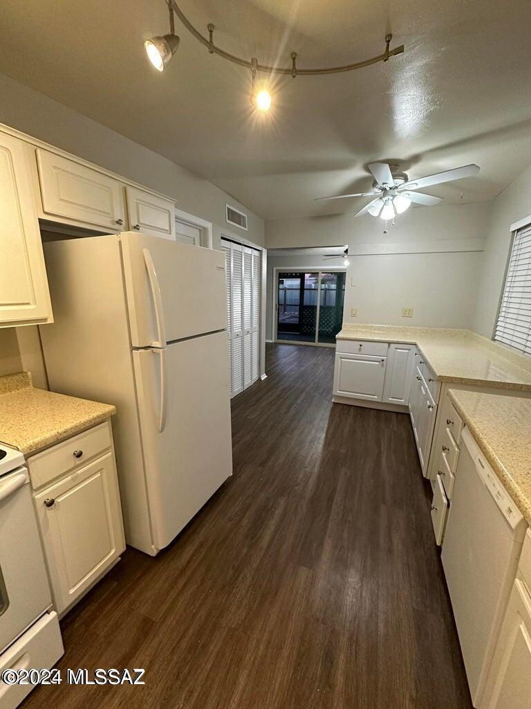 Braewood Terrace (1-107) - Residential Lease