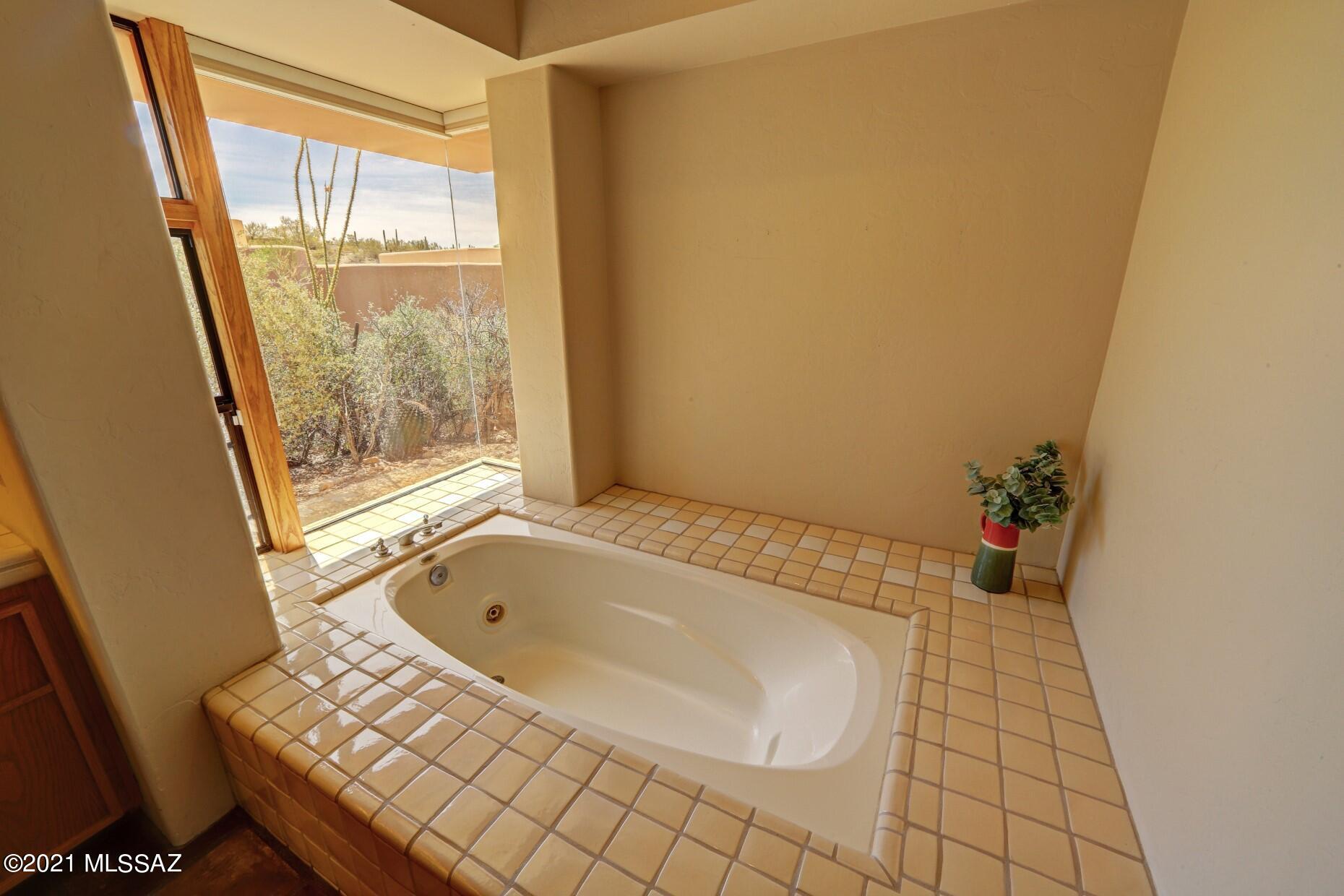 Miraval Place (1-7) - Residential