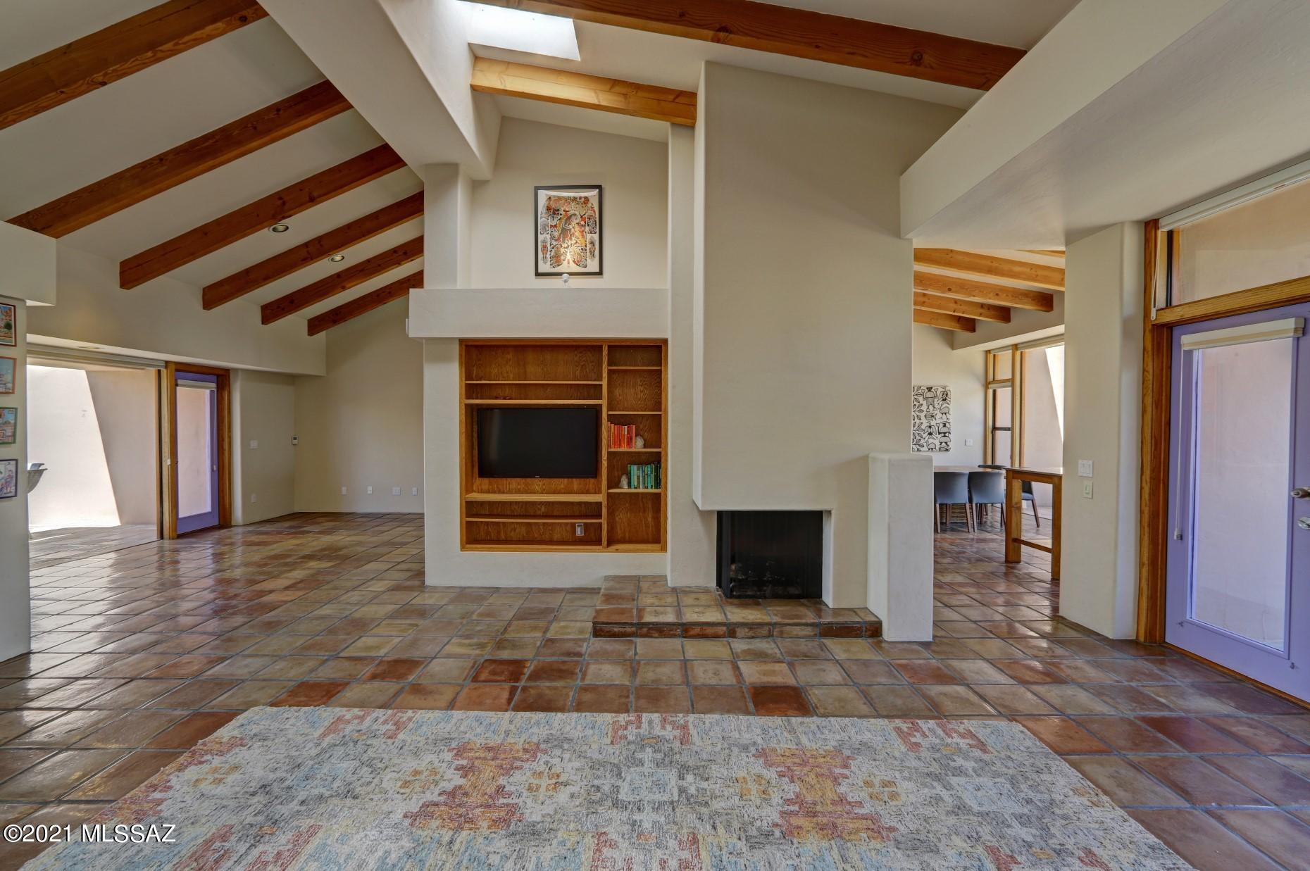 Miraval Place (1-7) - Residential