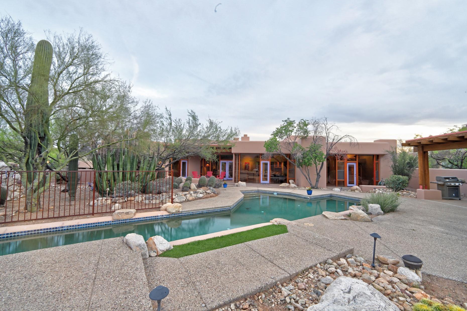 Miraval Place (1-7) - Residential
