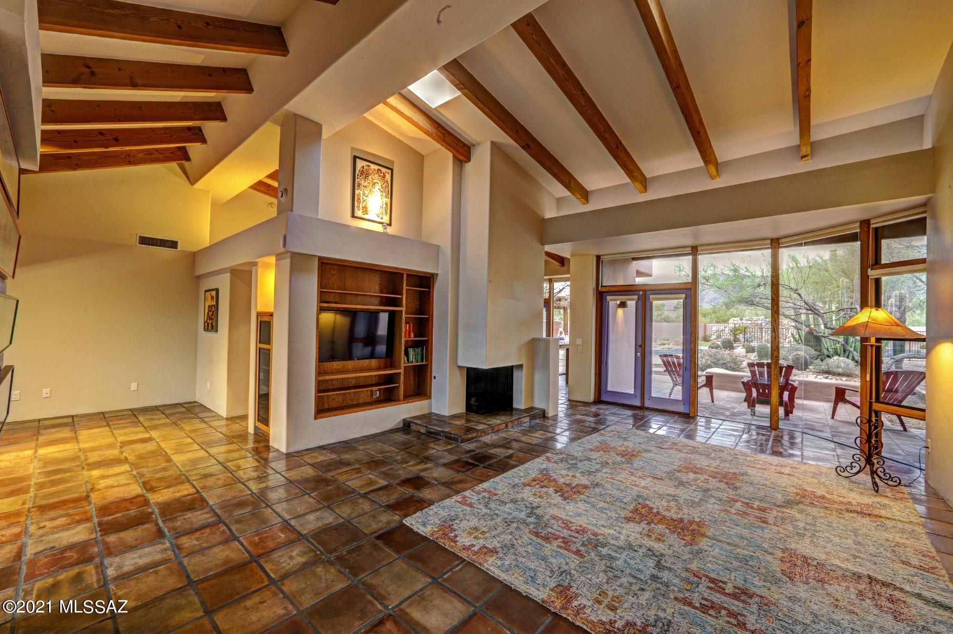 Miraval Place (1-7) - Residential