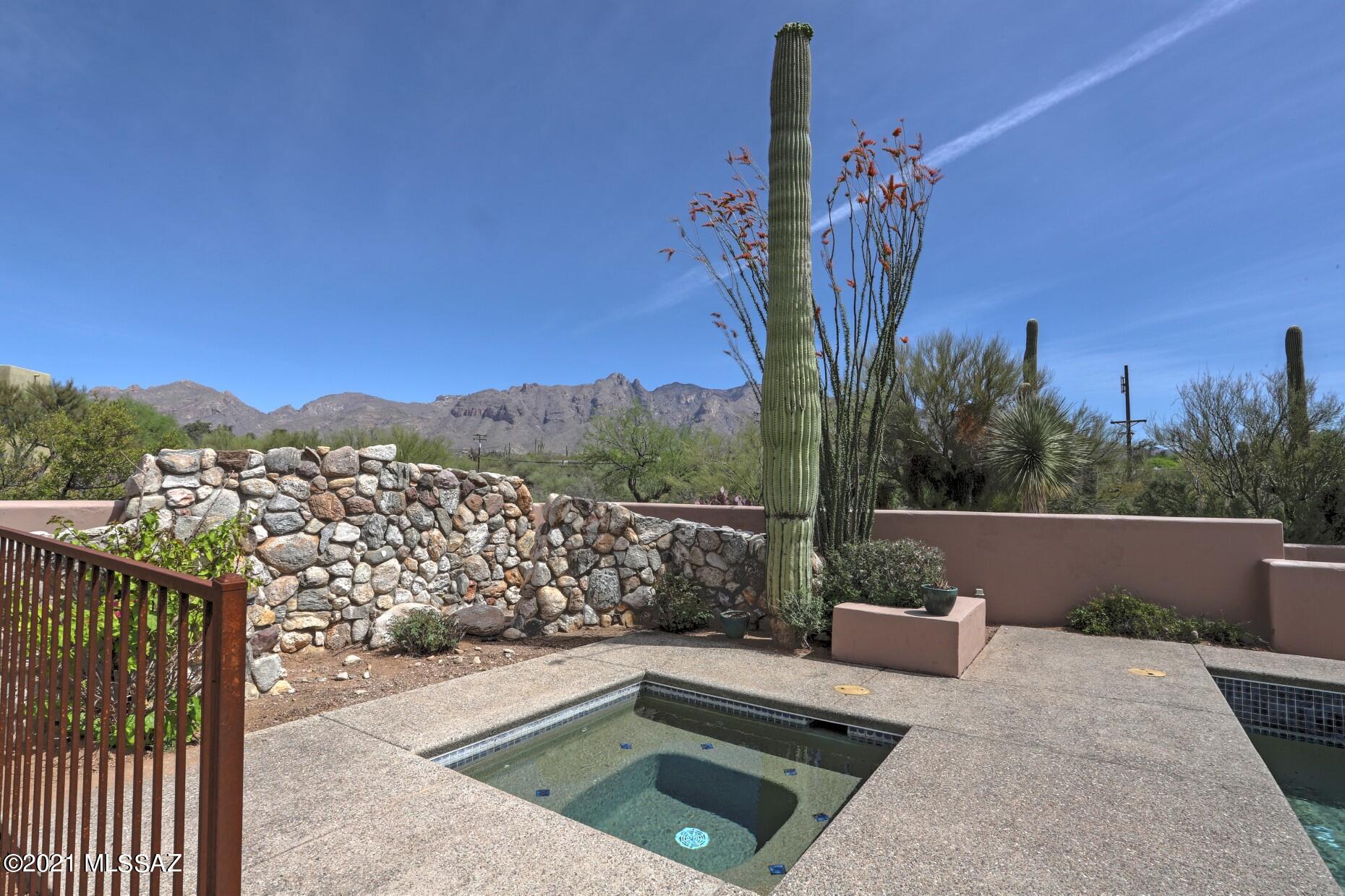 Miraval Place (1-7) - Residential