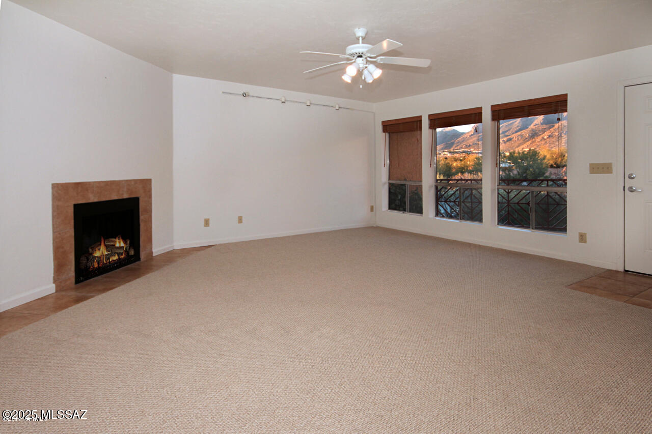 Reflections in the Catalina Condominium - Residential Lease