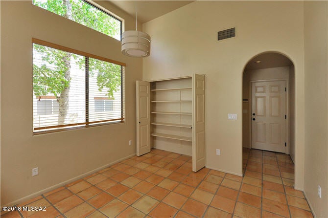 Shadow View Estates (1-85) - Residential Lease