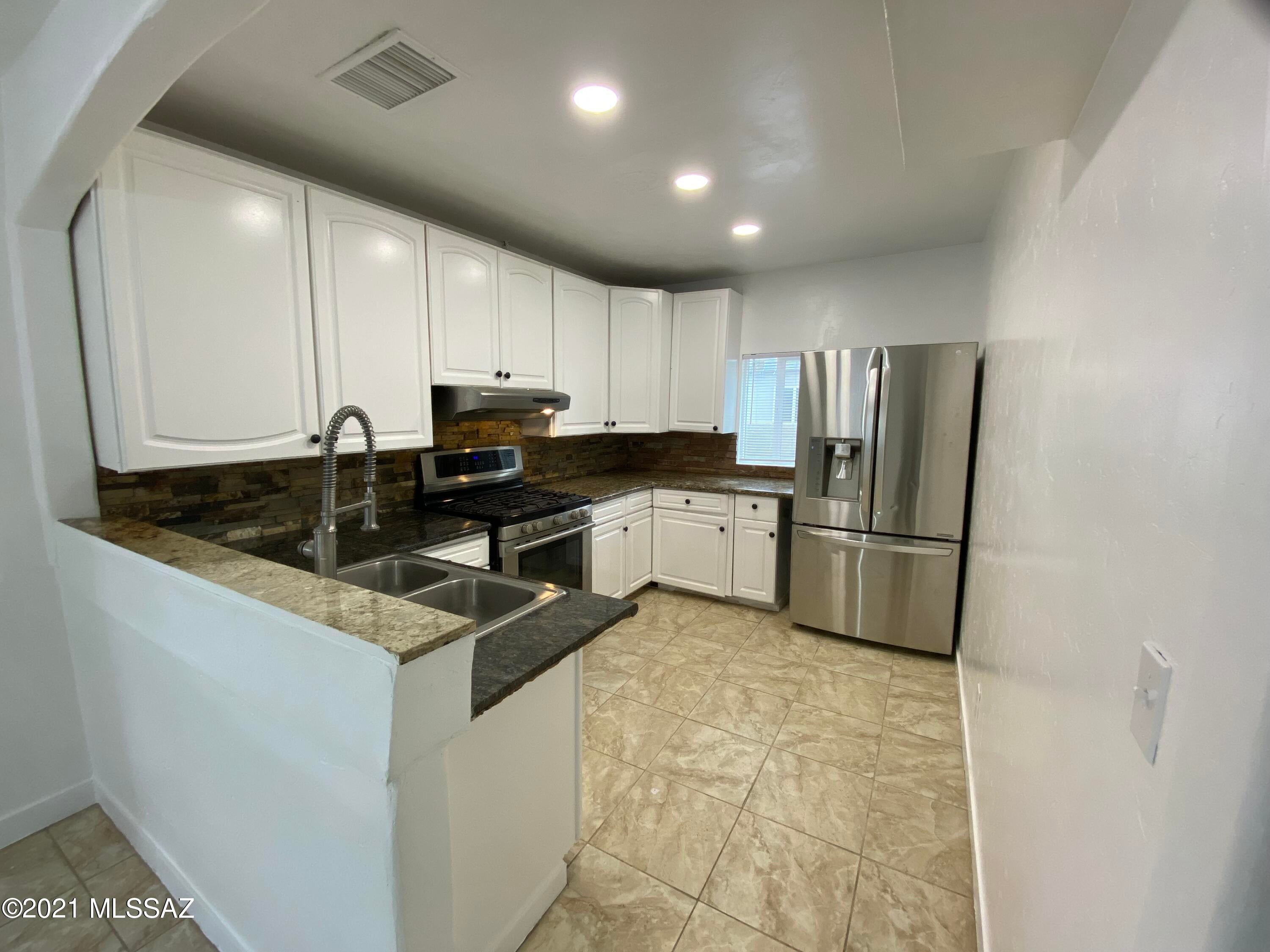 Coronado Heights - Residential Lease