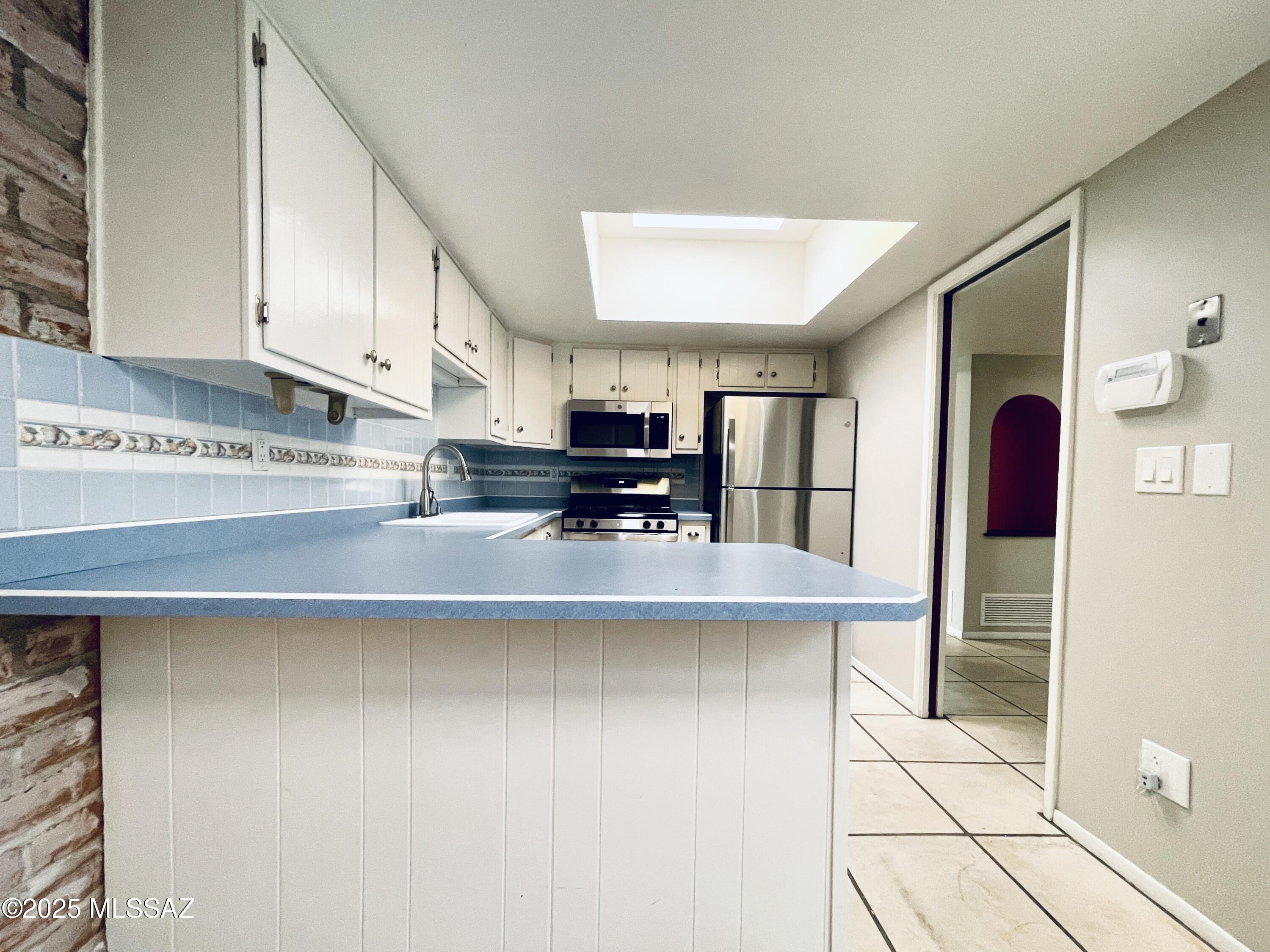 American Villa Resub - Residential Lease