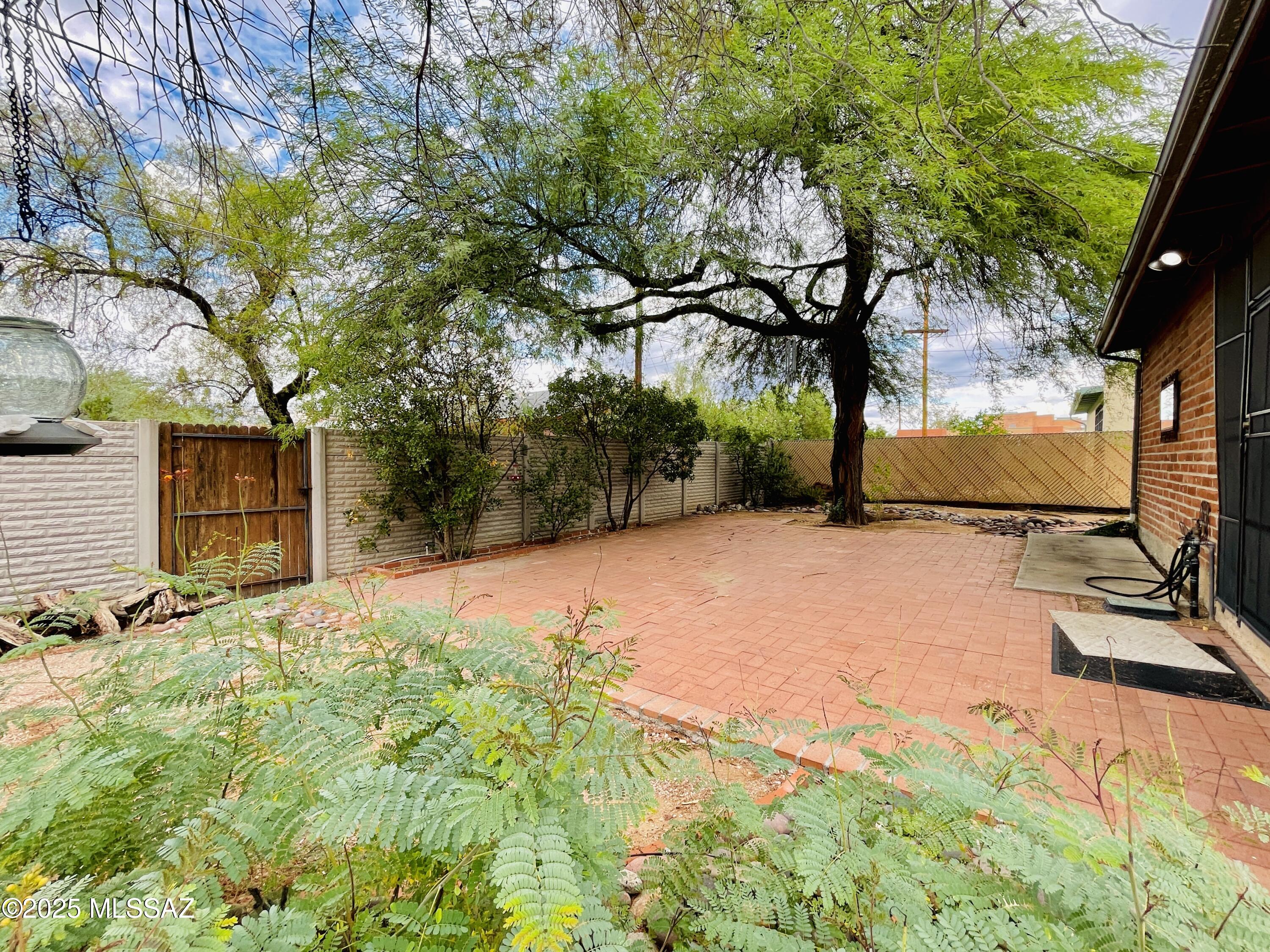 American Villa Resub - Residential Lease
