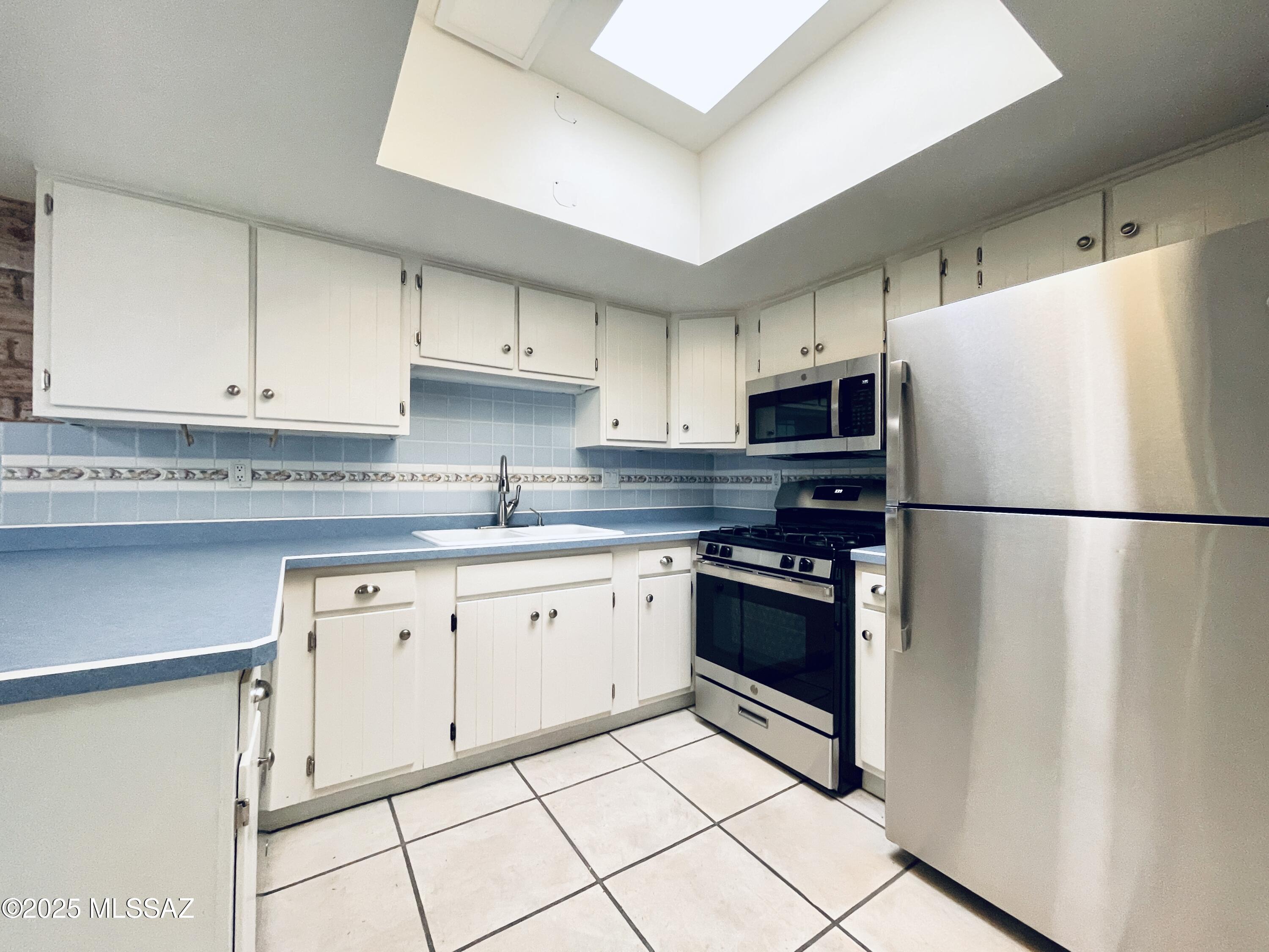 American Villa Resub - Residential Lease