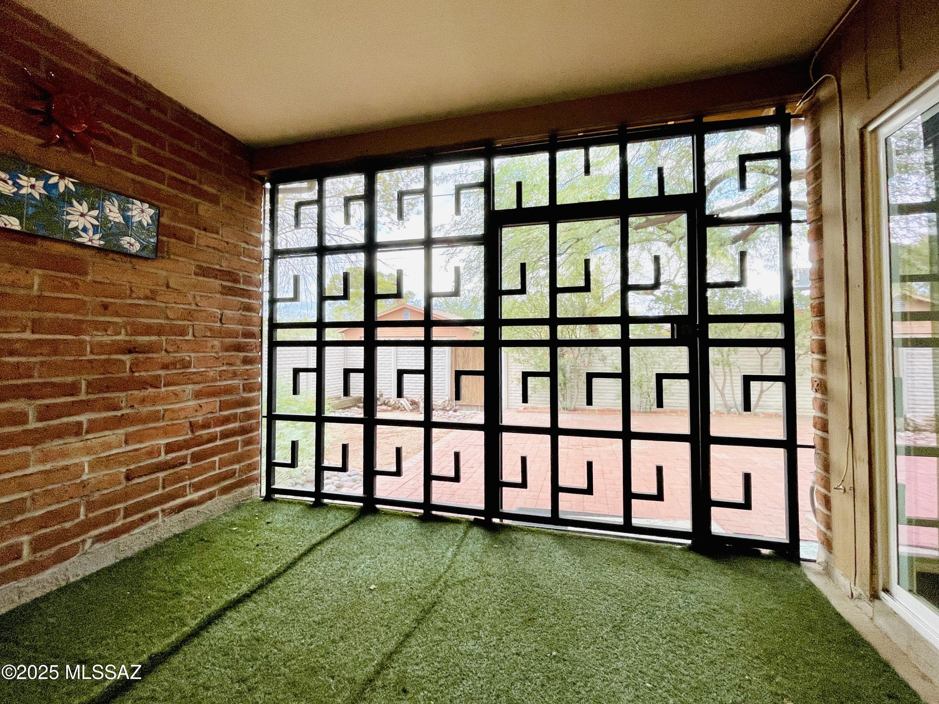 American Villa Resub - Residential Lease