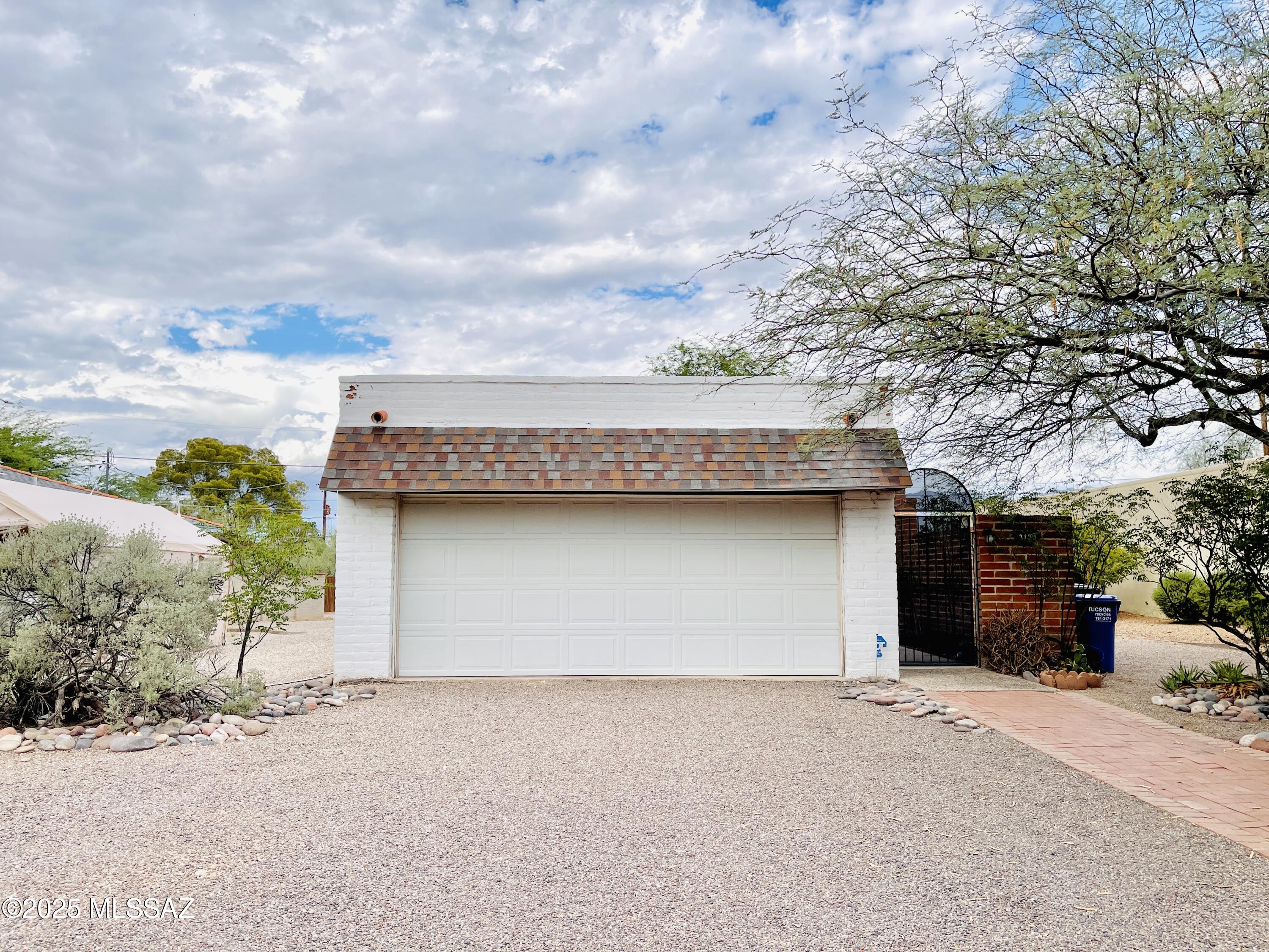 American Villa Resub - Residential Lease