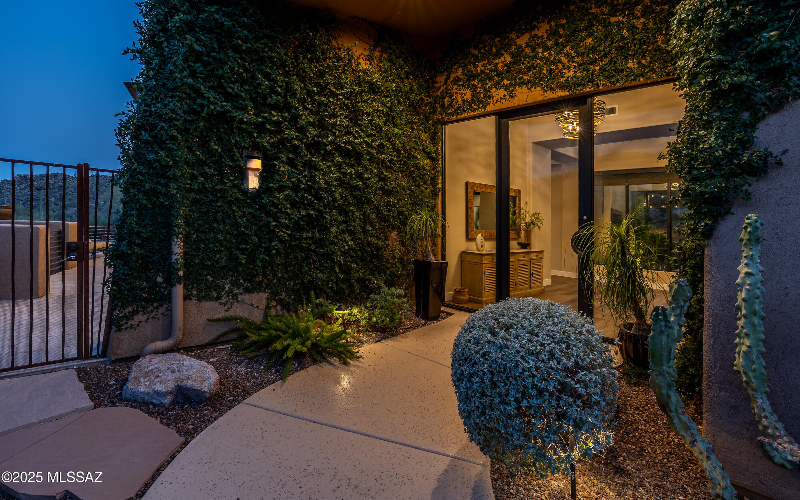 Canyon Pass At Dove Mountain - Residential
