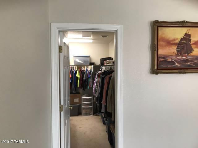 Riverhaven (1-373) - Residential Lease