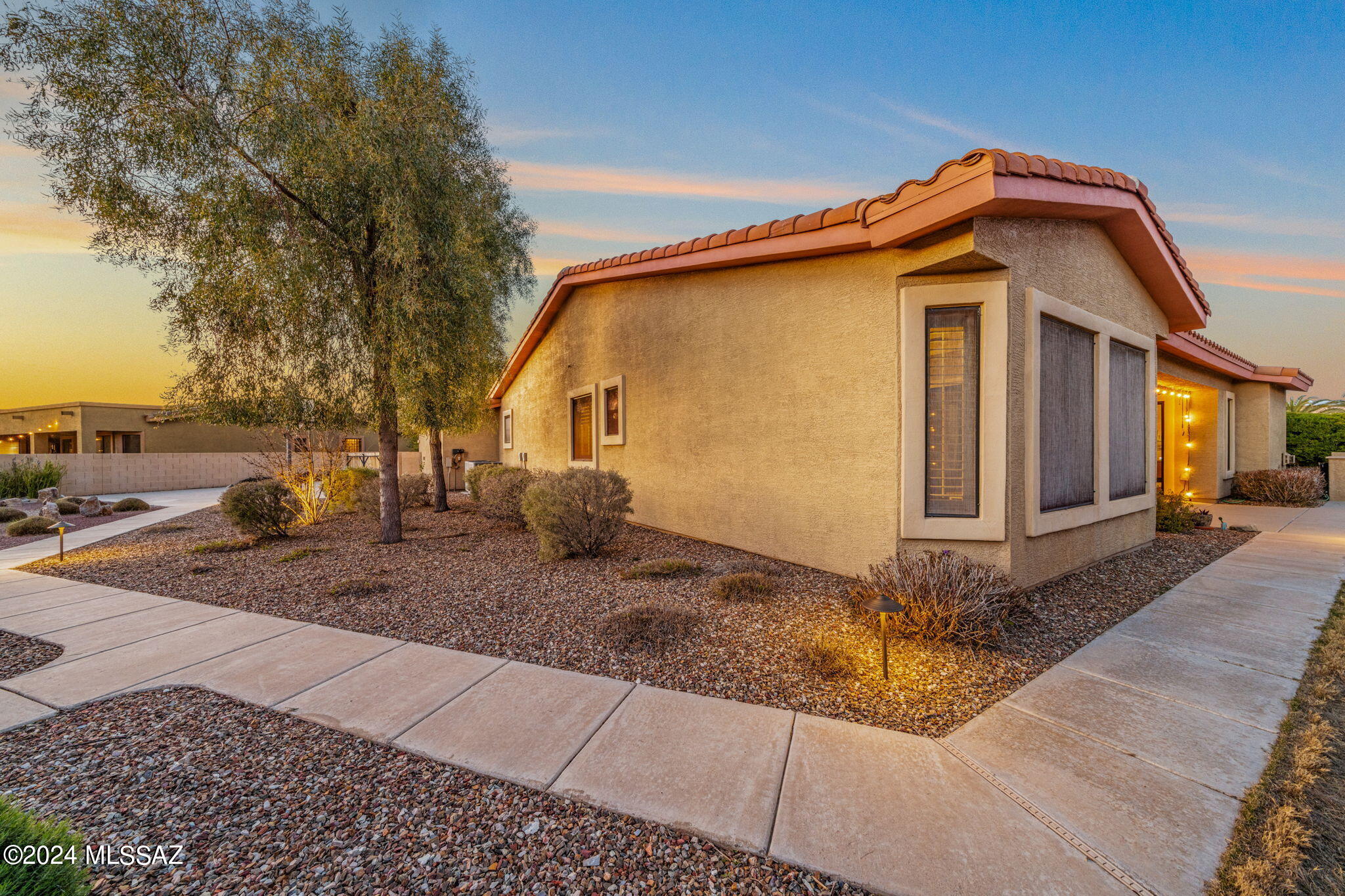 Mira Vista (1-60) - Residential