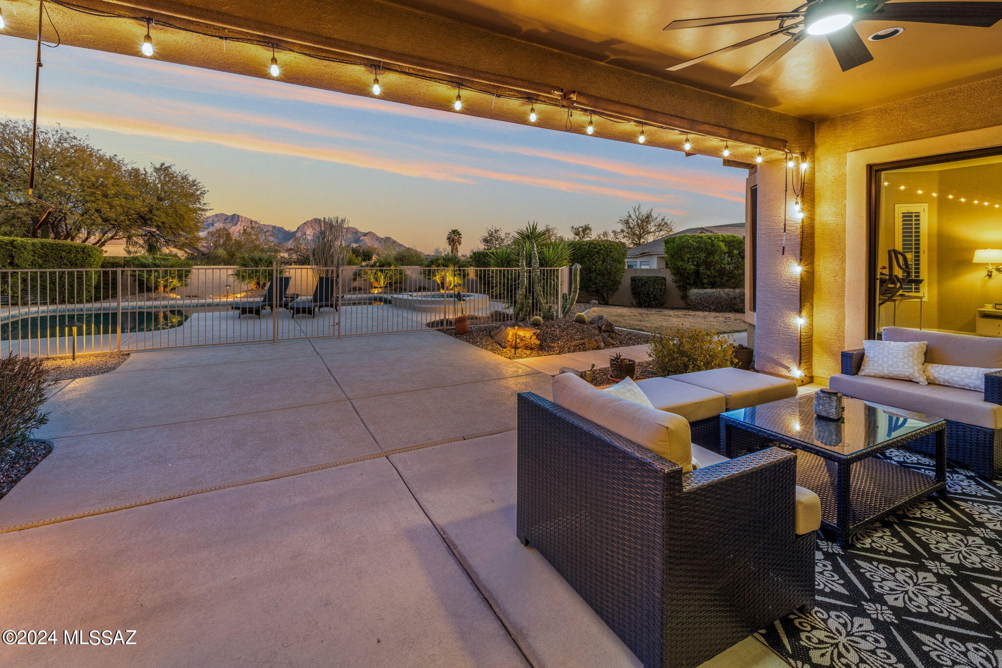 Mira Vista (1-60) - Residential