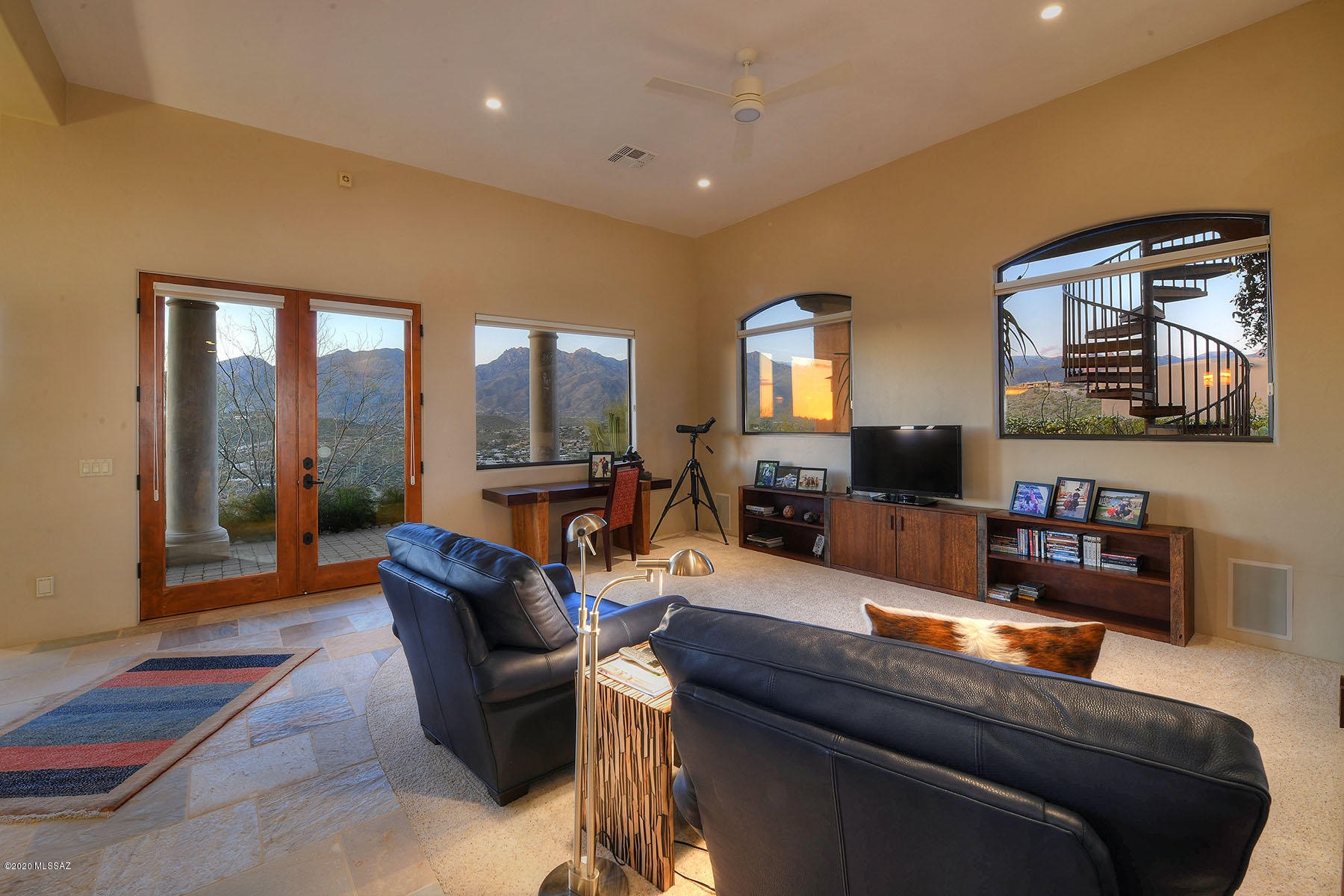 Sabino Mountain (1-290) - Residential