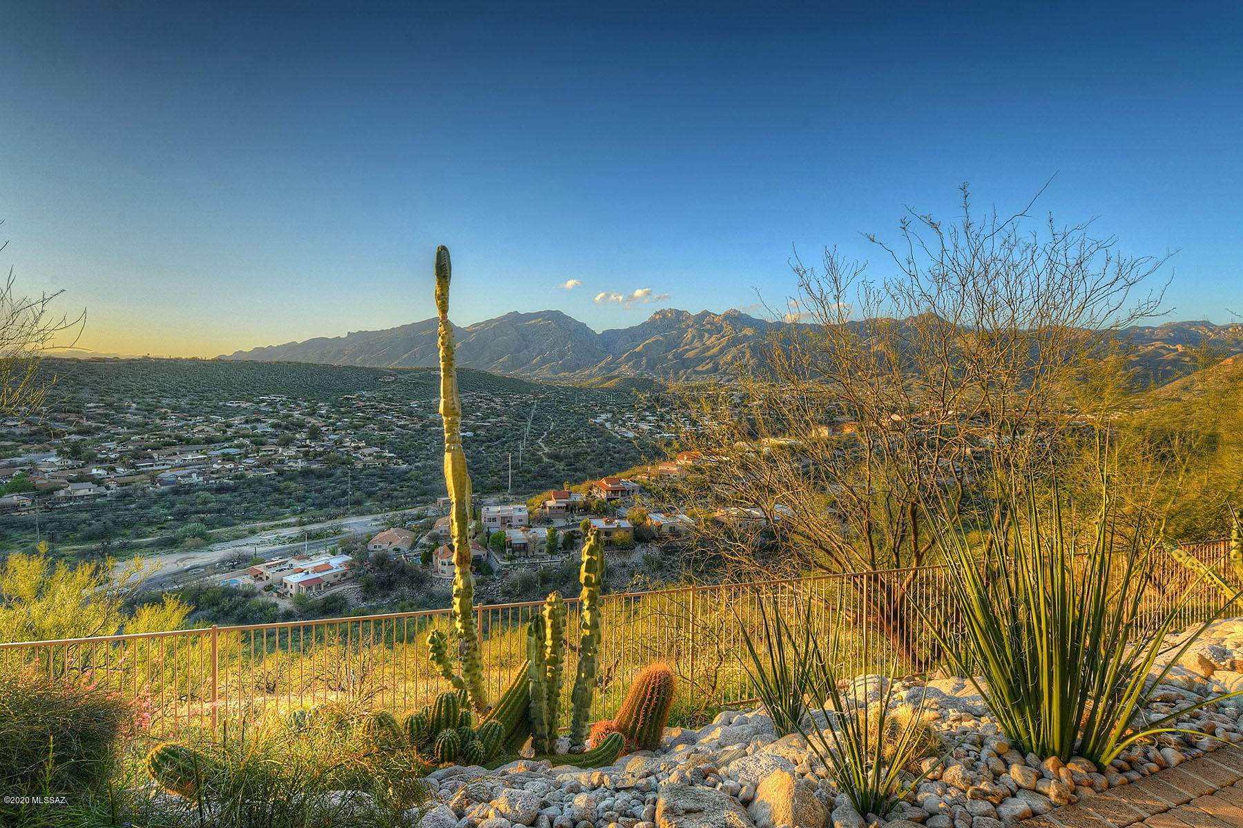 Sabino Mountain (1-290) - Residential