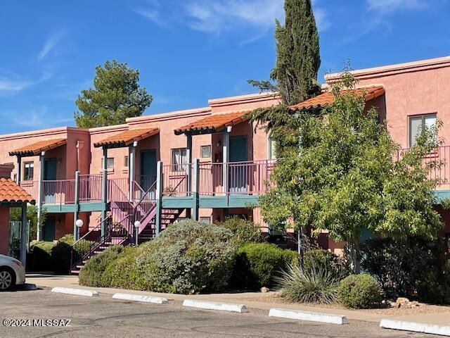 Well maintained 26  unit apartment building in prime location near Grant Rd and Tucson Blvd.    24   single bedroom units and 2 two bedroom.  U shaped configuration with pool in the center.  Two levels.  Unit have a balcony or patio, full kitchen, AC.  10 covered parking spaces and 16 surface parking spots. Side street parking available also.  Laundry
facilities on site.  1.5 miles from the U of A, public transportation available, shopping, restaurants and multiple amenities close by. A rare investment find in an ideal location. Value add potential!   Please do not enter the property without authorization and respect for tenants rights.