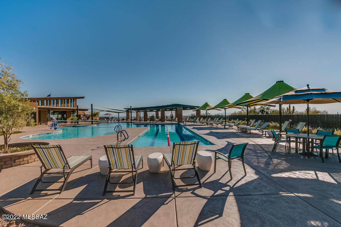 Del Webb At Dove Mountain VI - Residential