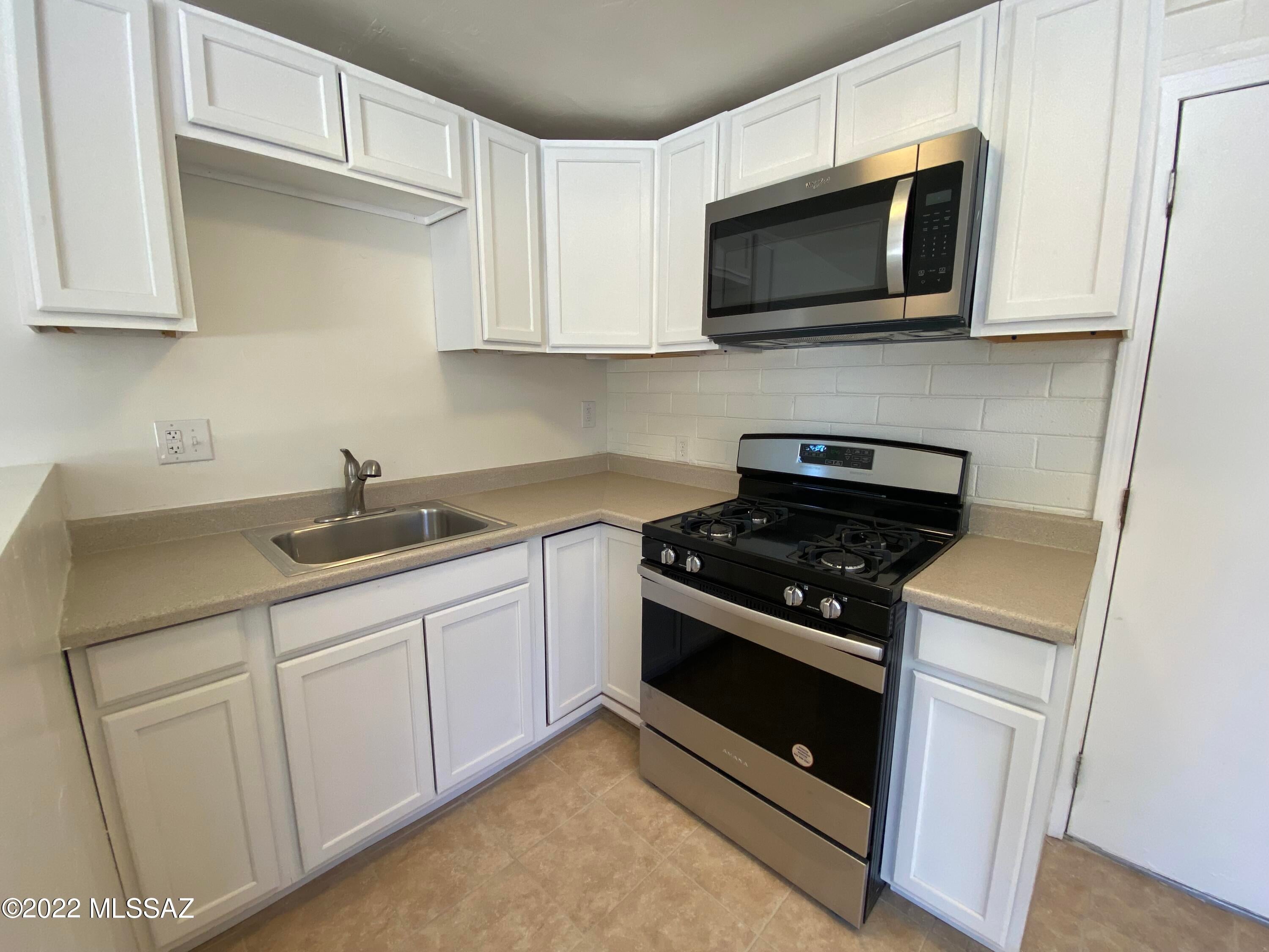 Coronado Heights - Residential Lease