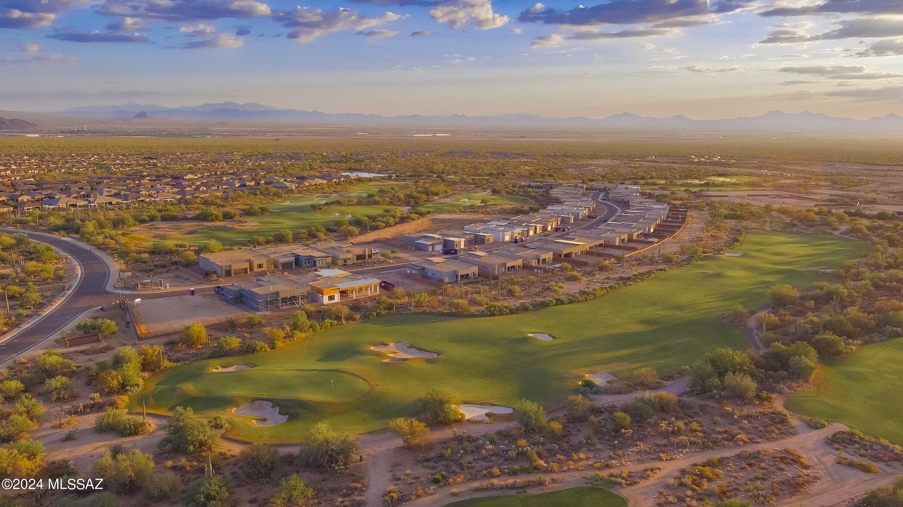 Boulder Bridge Pass III At Dove Mountain SQ20143000307 - Residential