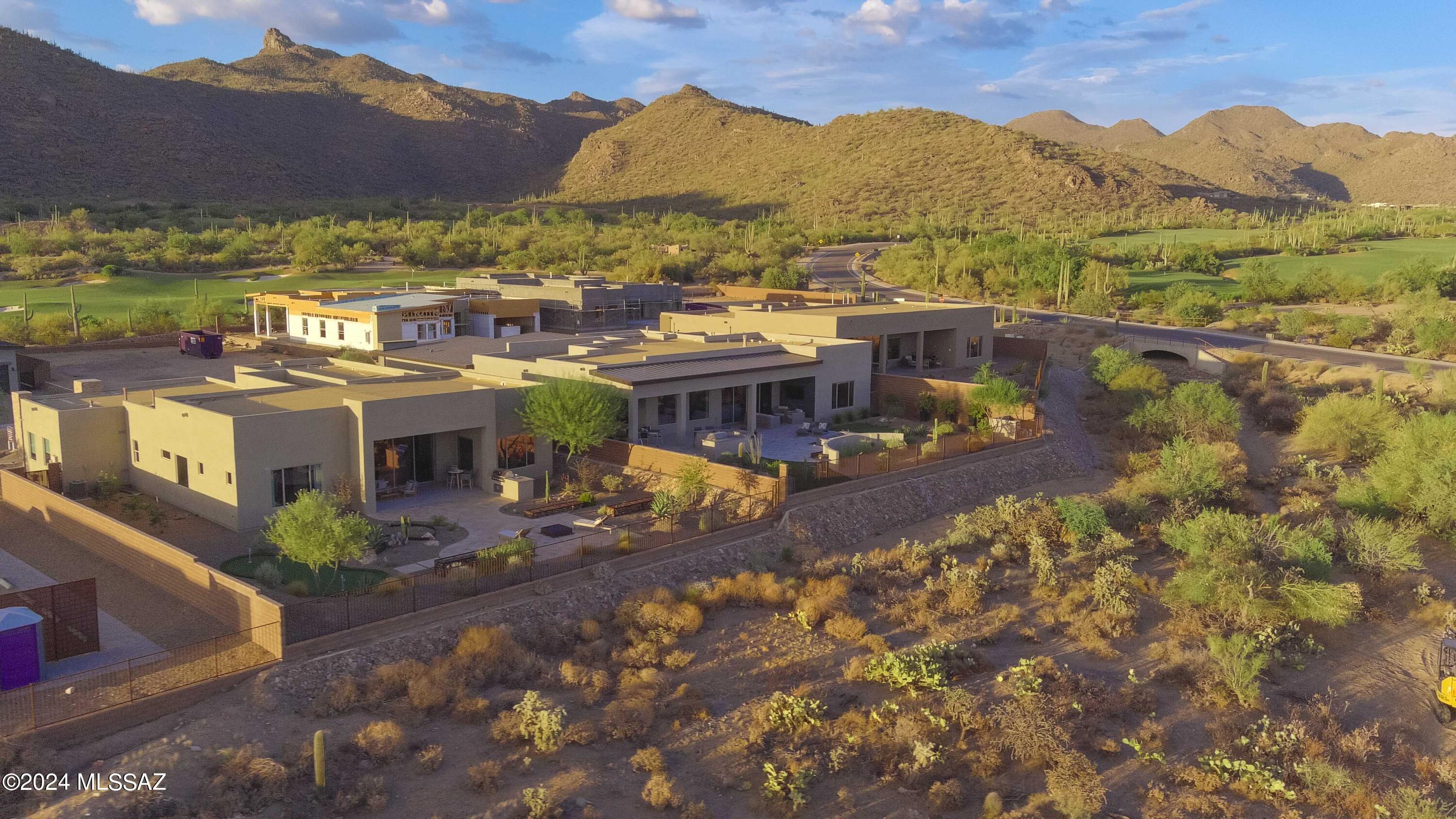 Boulder Bridge Pass III At Dove Mountain SQ20143000307 - Residential