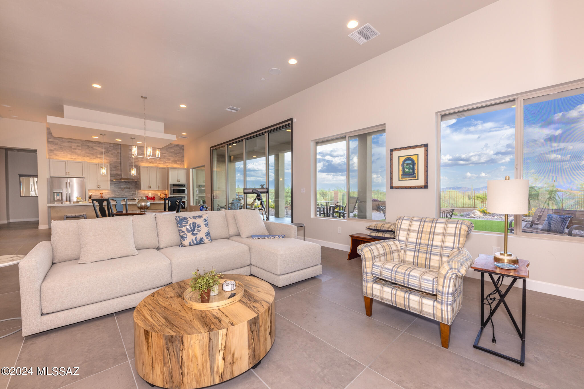 Boulder Bridge Pass III At Dove Mountain SQ20143000307 - Residential