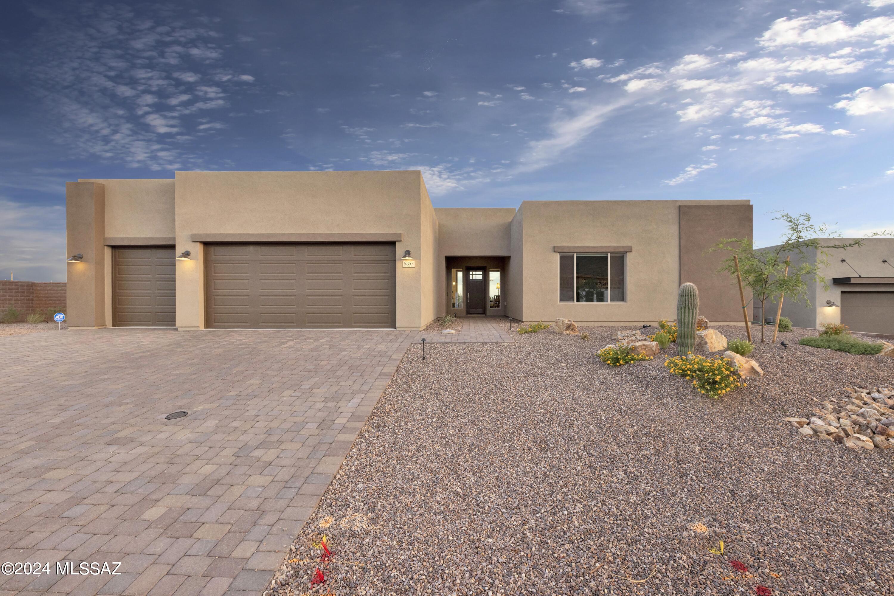 Boulder Bridge Pass III At Dove Mountain SQ20143000307 - Residential