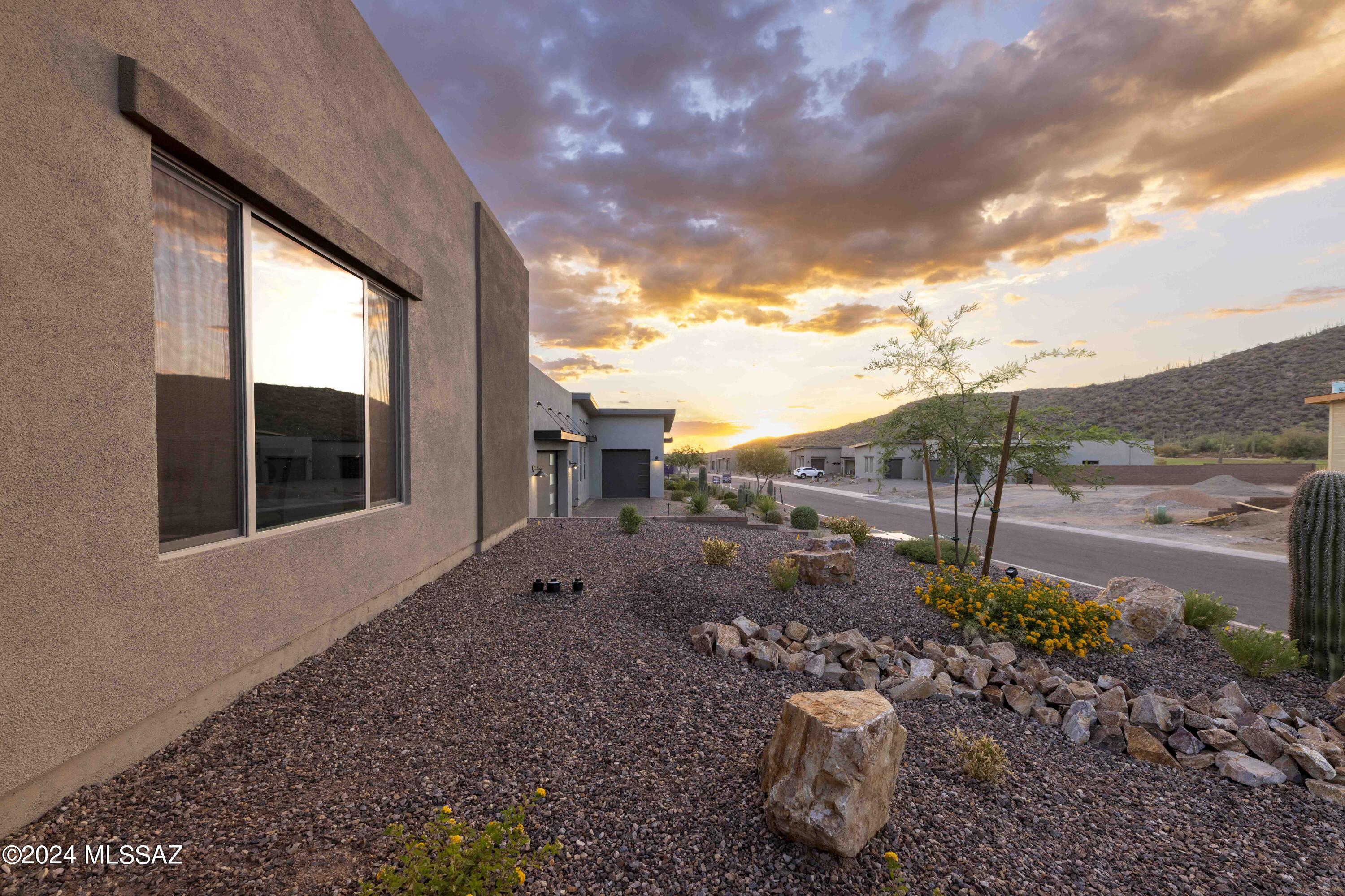 Boulder Bridge Pass III At Dove Mountain SQ20143000307 - Residential