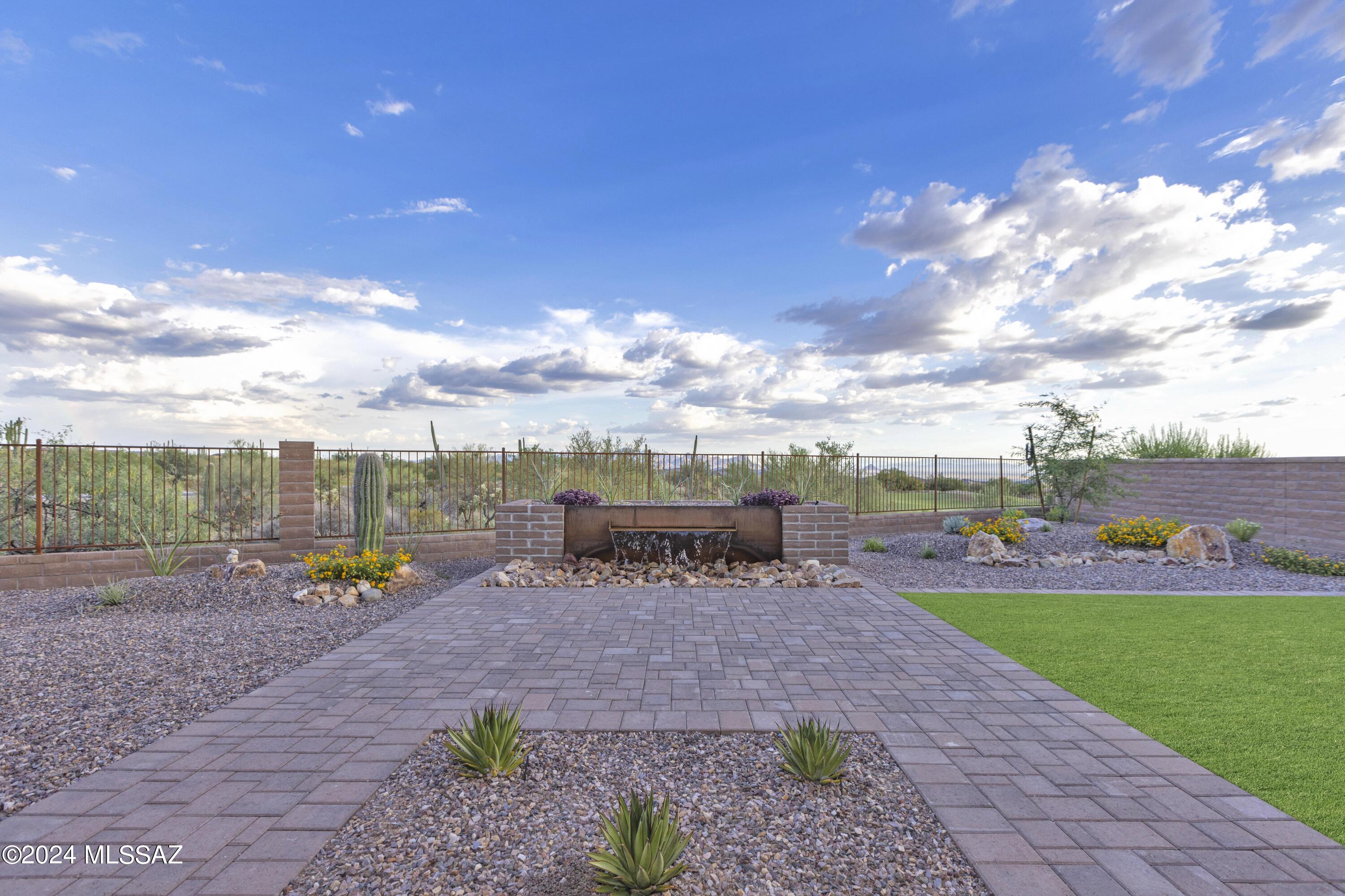 Boulder Bridge Pass III At Dove Mountain SQ20143000307 - Residential