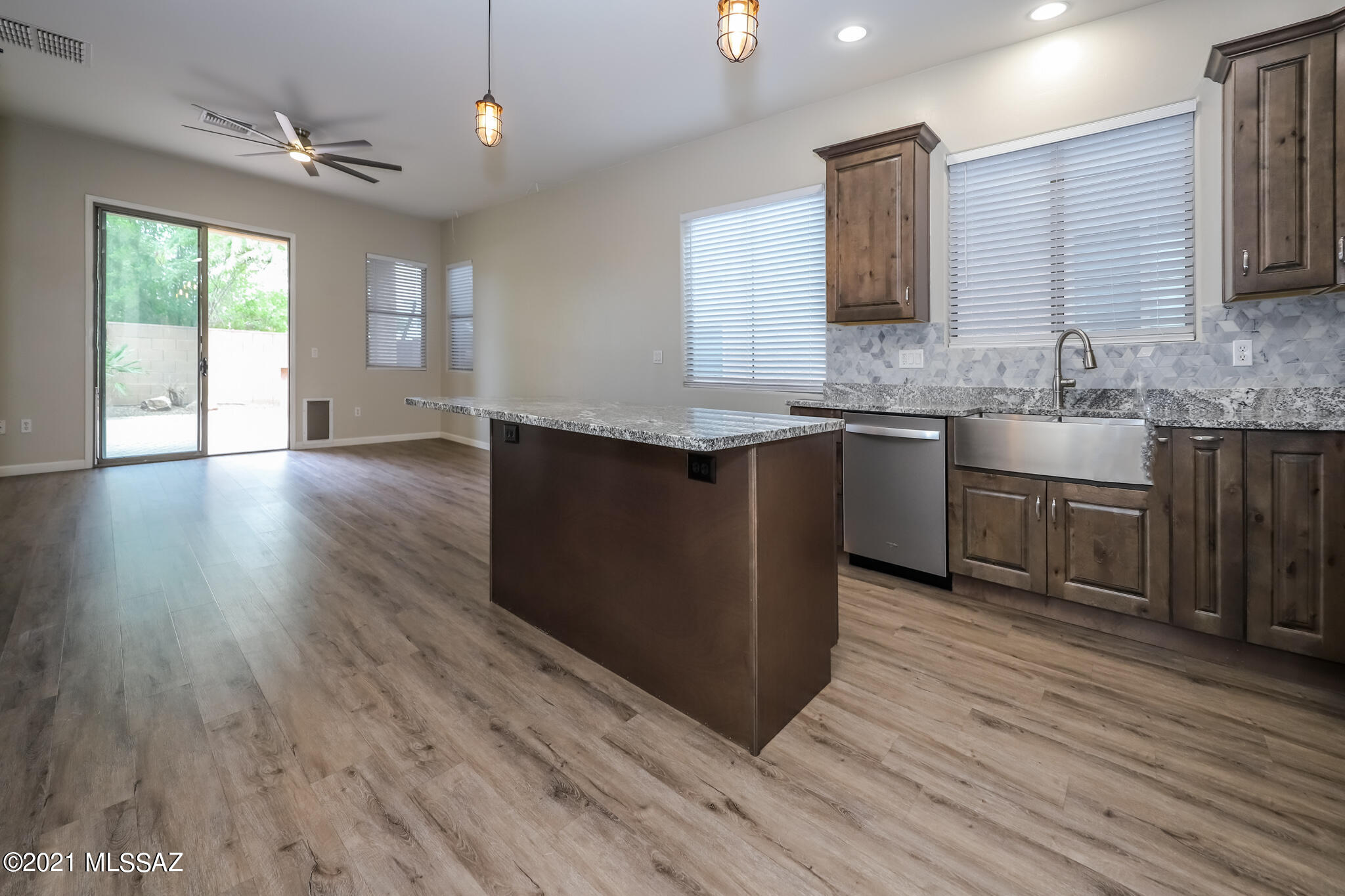 Rancho Del Lago (1-100) - Residential