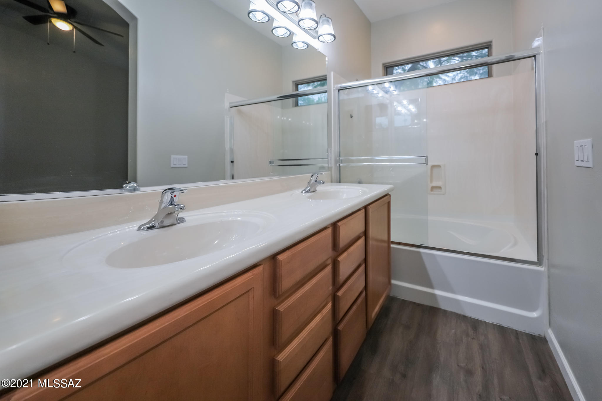 Rancho Del Lago (1-100) - Residential
