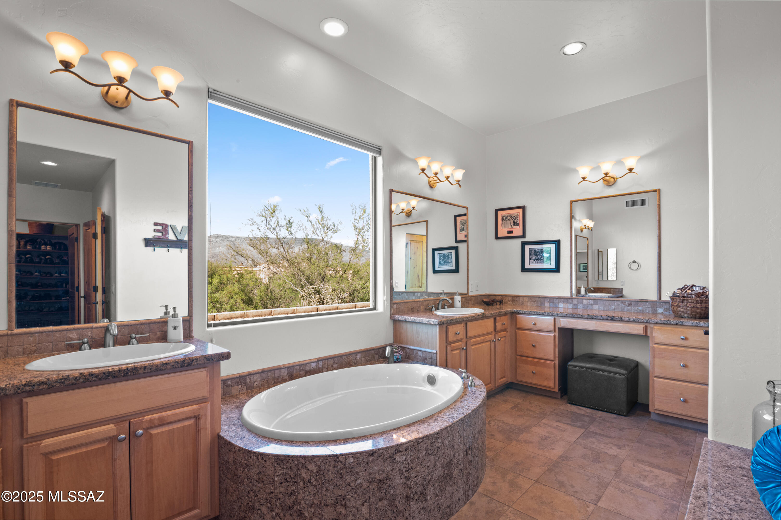 Coyote Creek (1-395) - Residential