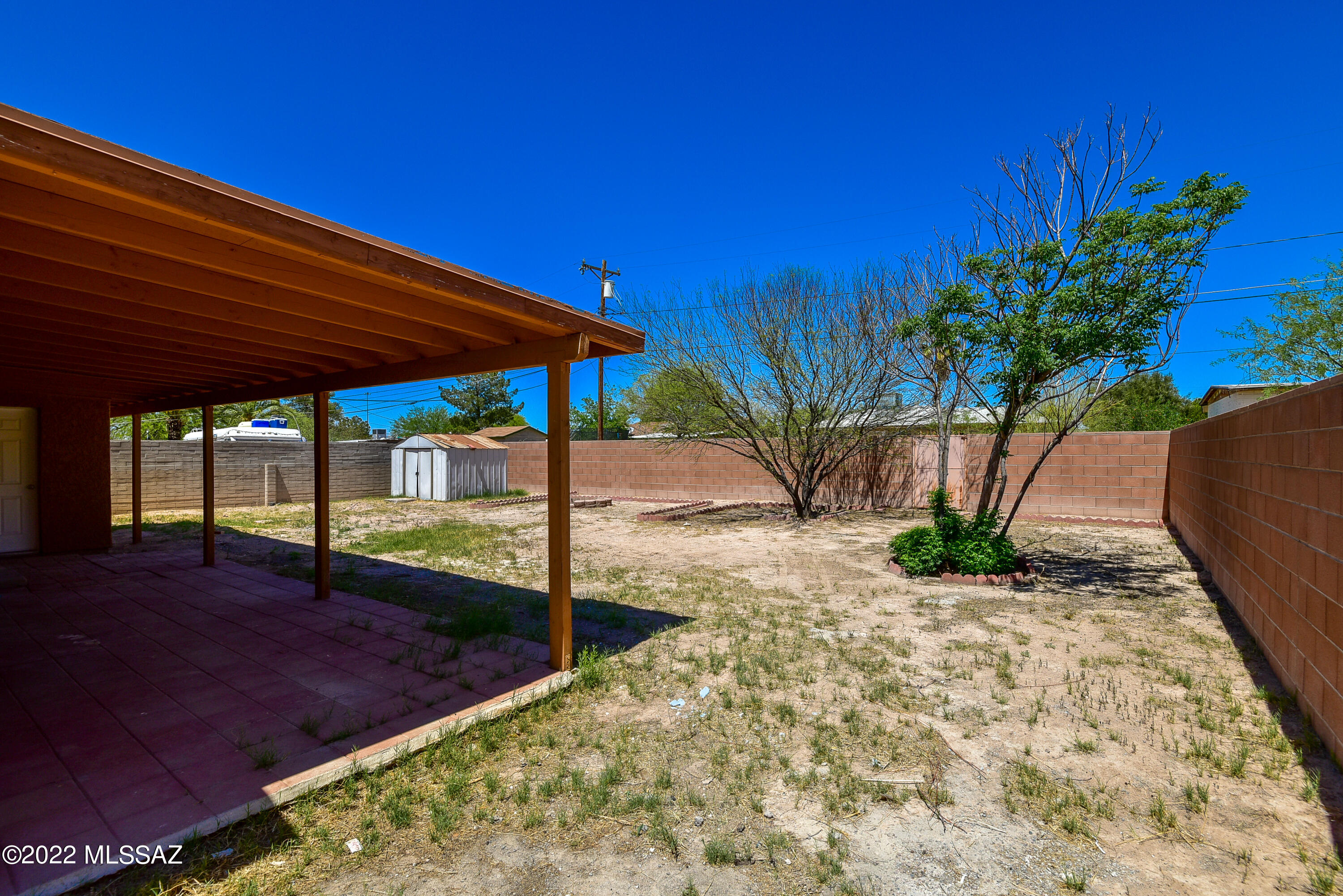 Mission Manor - Residential