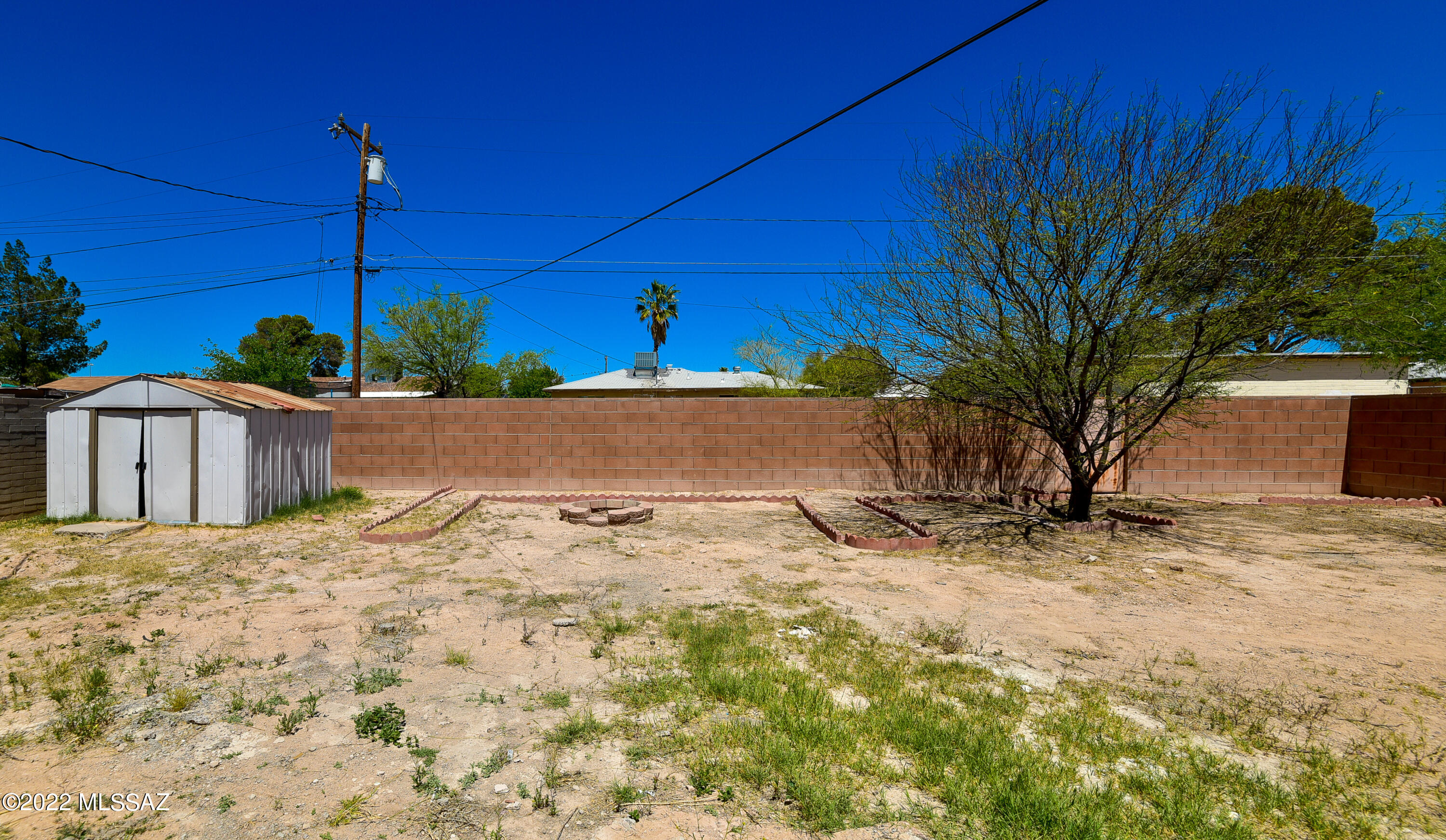 Mission Manor - Residential