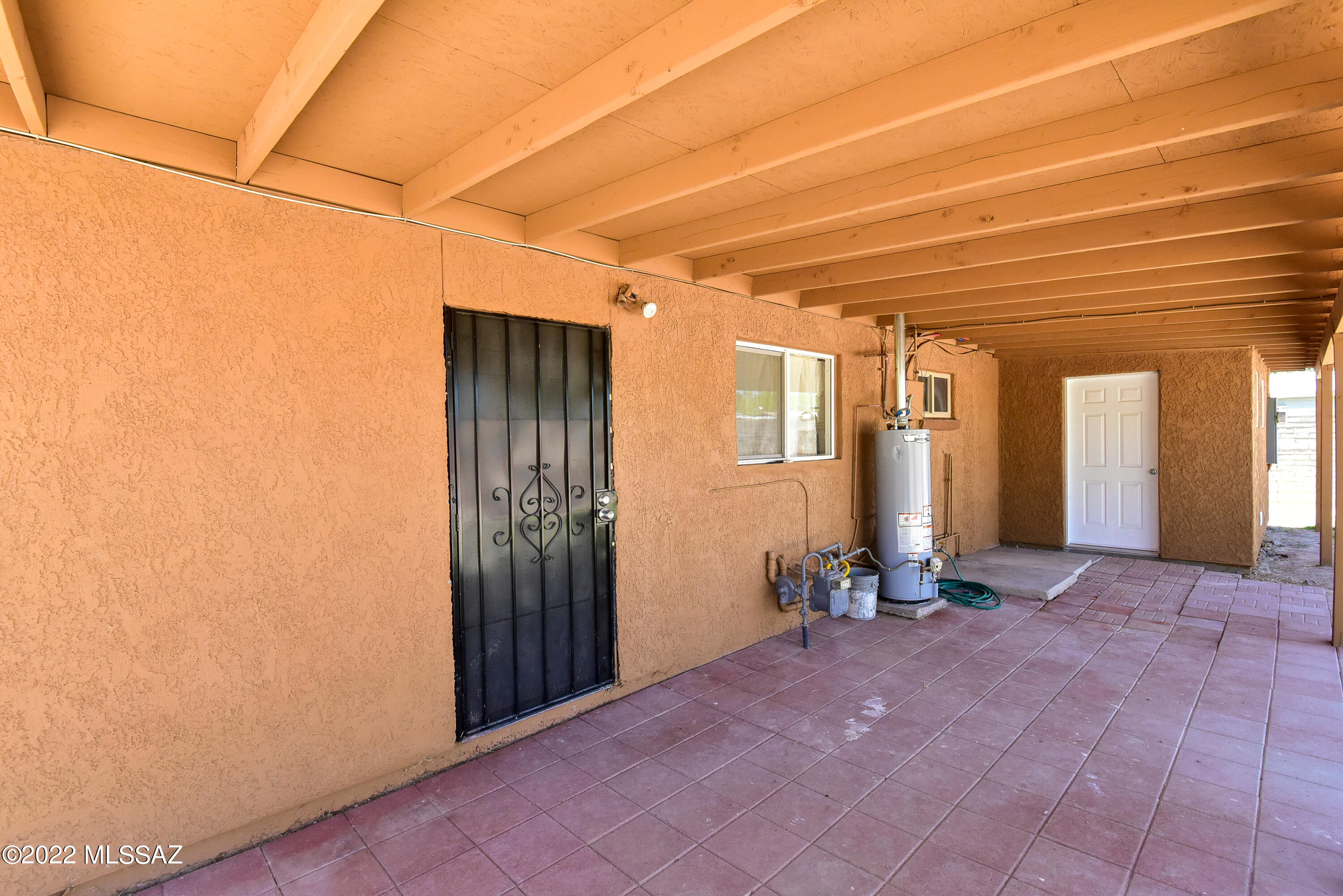 Mission Manor - Residential