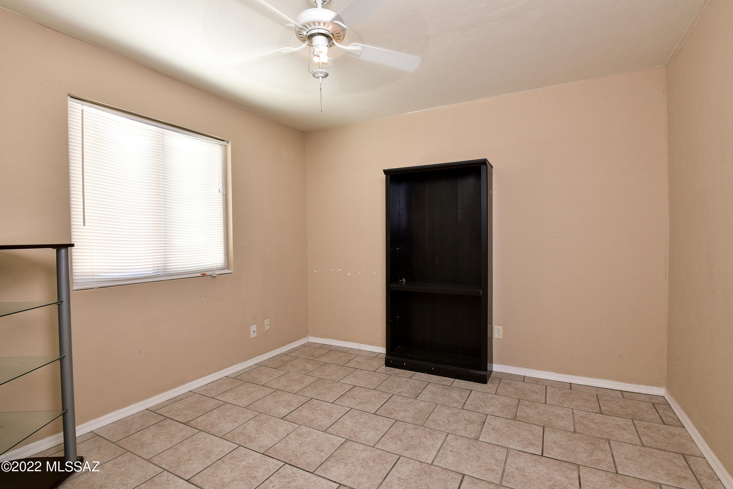 Mission Manor - Residential