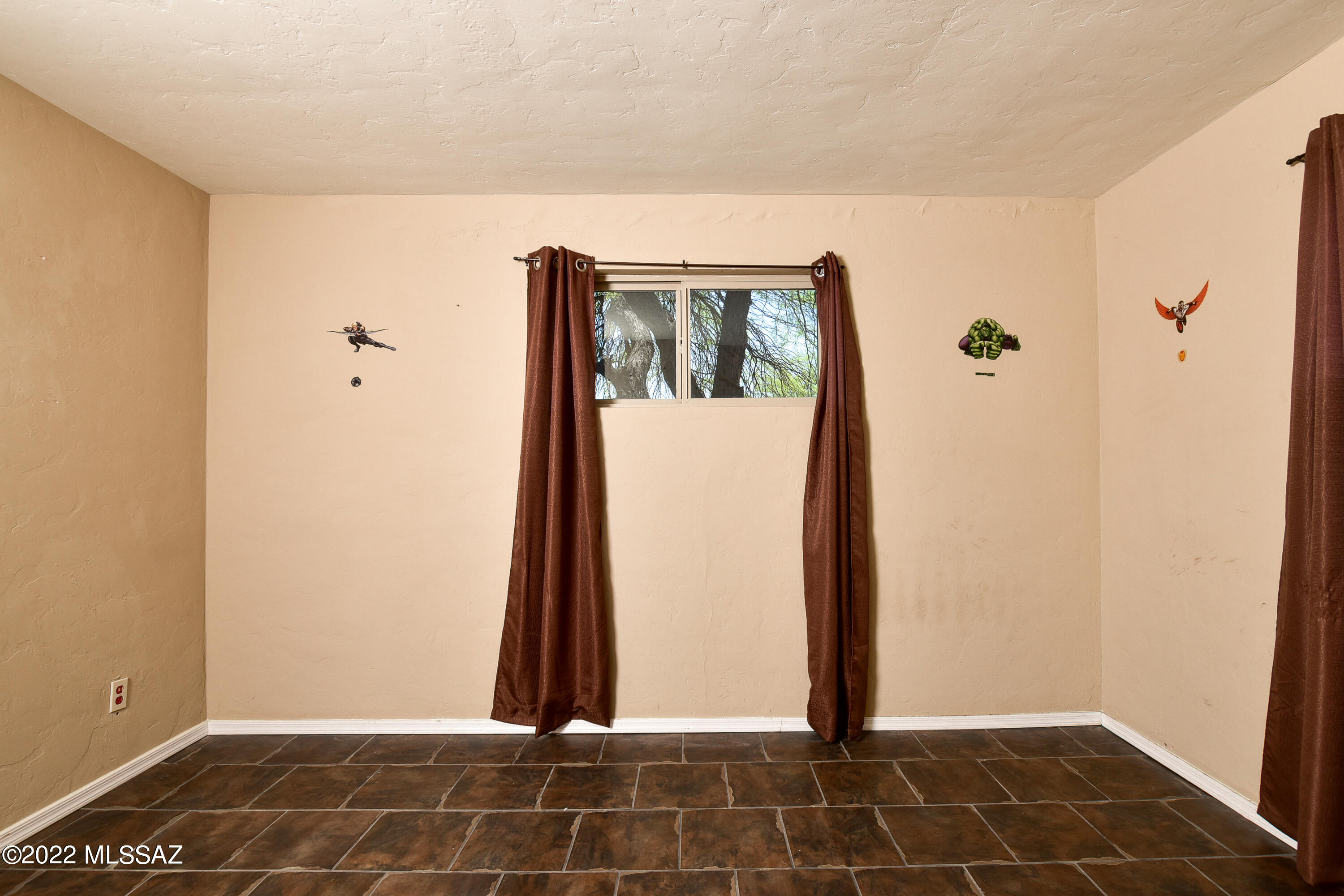 Mission Manor - Residential