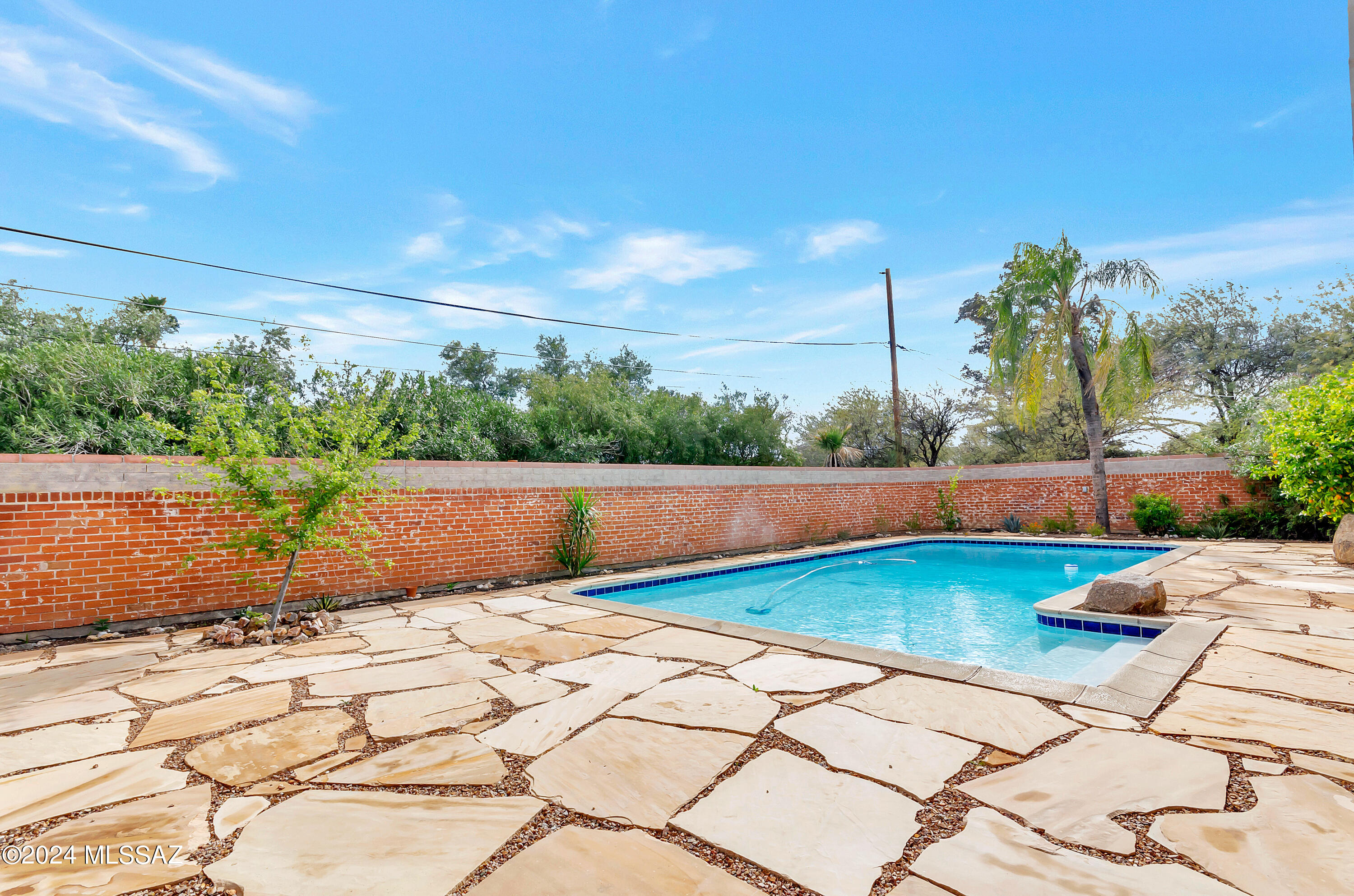 El Montevideo Estates - Residential