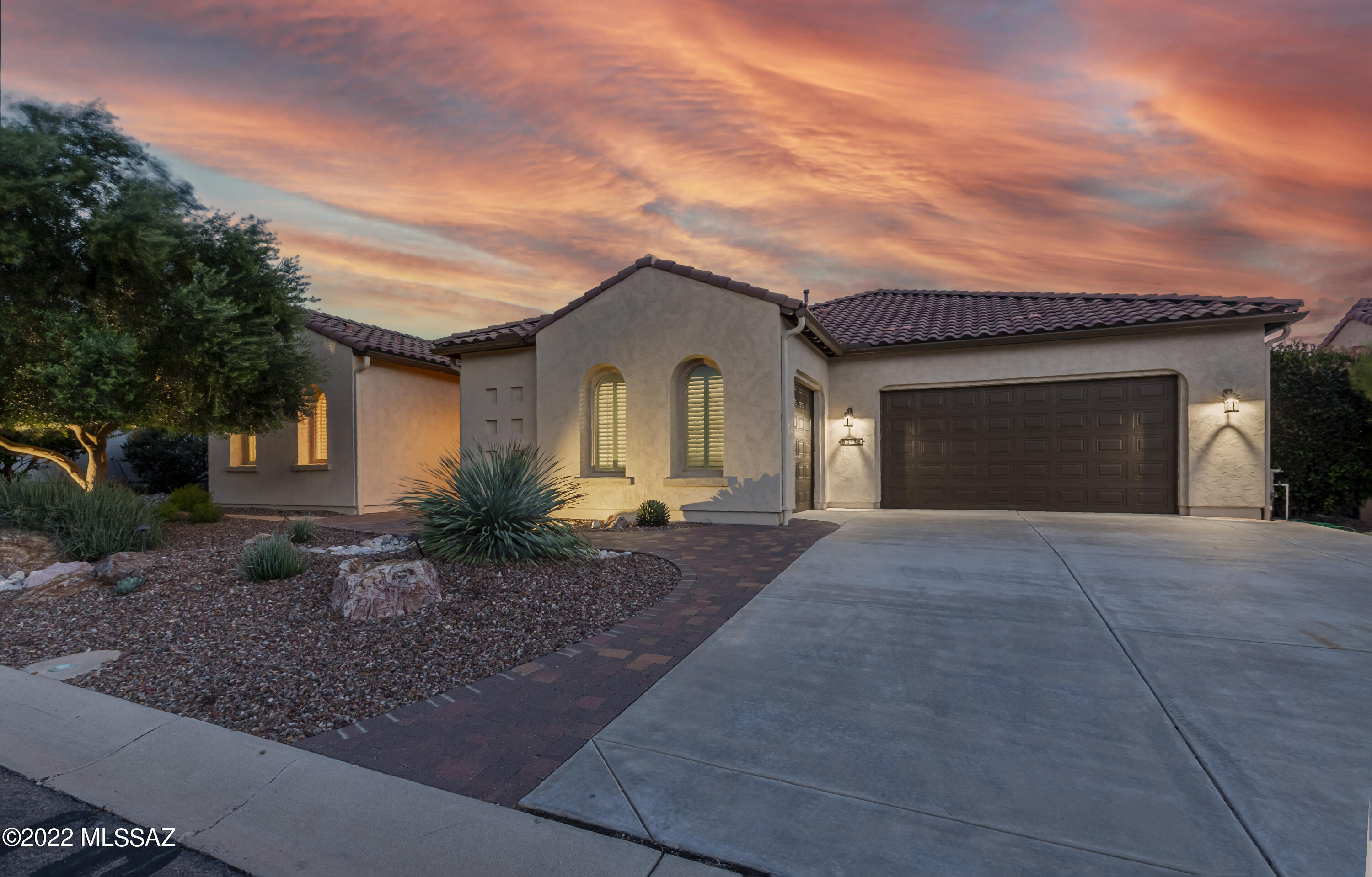 Fine living is yours in this spacious Estate model Montera! Magnificent views of golf course & Catalina Mountains delight you as you relax on the generous pavered rear patio.  Or enjoy watching the game in your covered open air room off the front courtyard, complete w/gas fireplace.  Casita allows privacy for guests or provides space to pursue your favorite hobbies.  Kitchen includes a butler's valet & walk-in pantry, quartz countertops, large kitchen island w/Bianco sink, pendant lights, wine cooler, and rollout lower cabinet drawers.  Adjacent ''morning room'' & formal dining room make entertaining easy.  Den has a full walk-in closet and could be closed off with doors to make an added bedroom.  Laundry has full upper & lower cabinets.  Full three car garage.  Why wait to build?